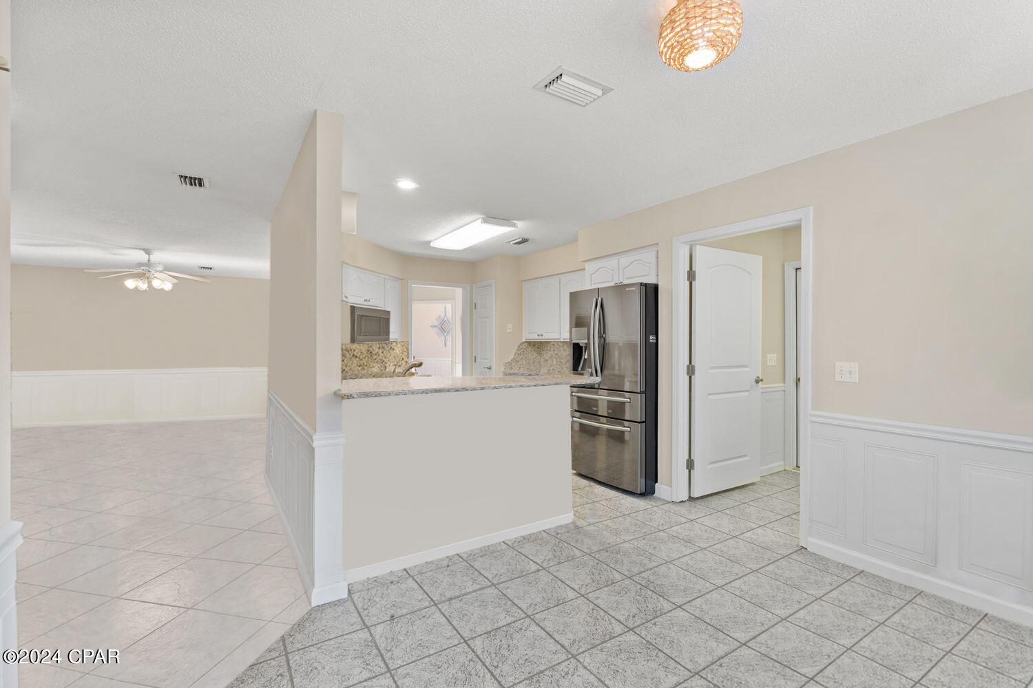 Jamaican Lake Condos - Residential