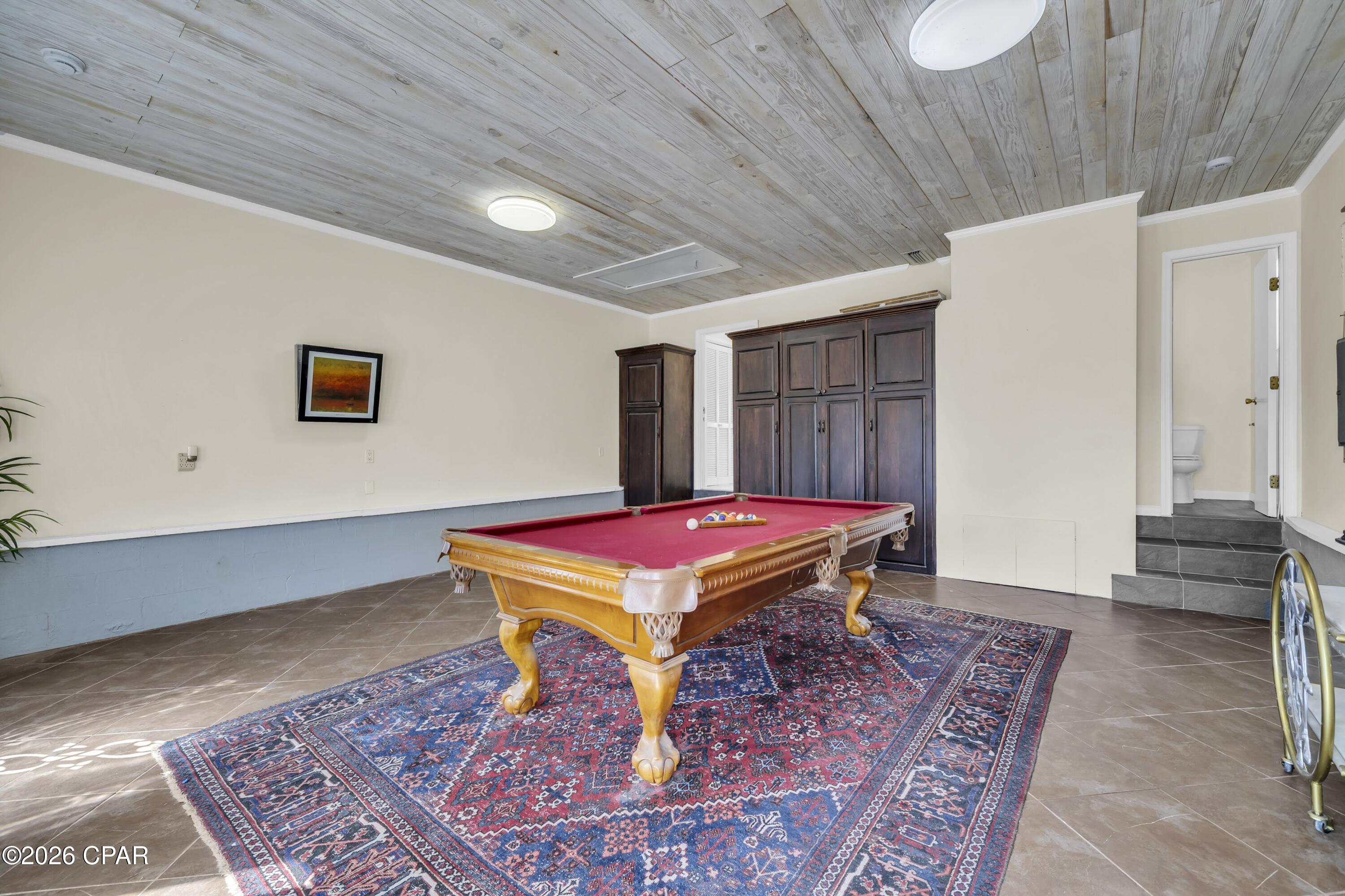 Silver Sands Unit 1 - Residential