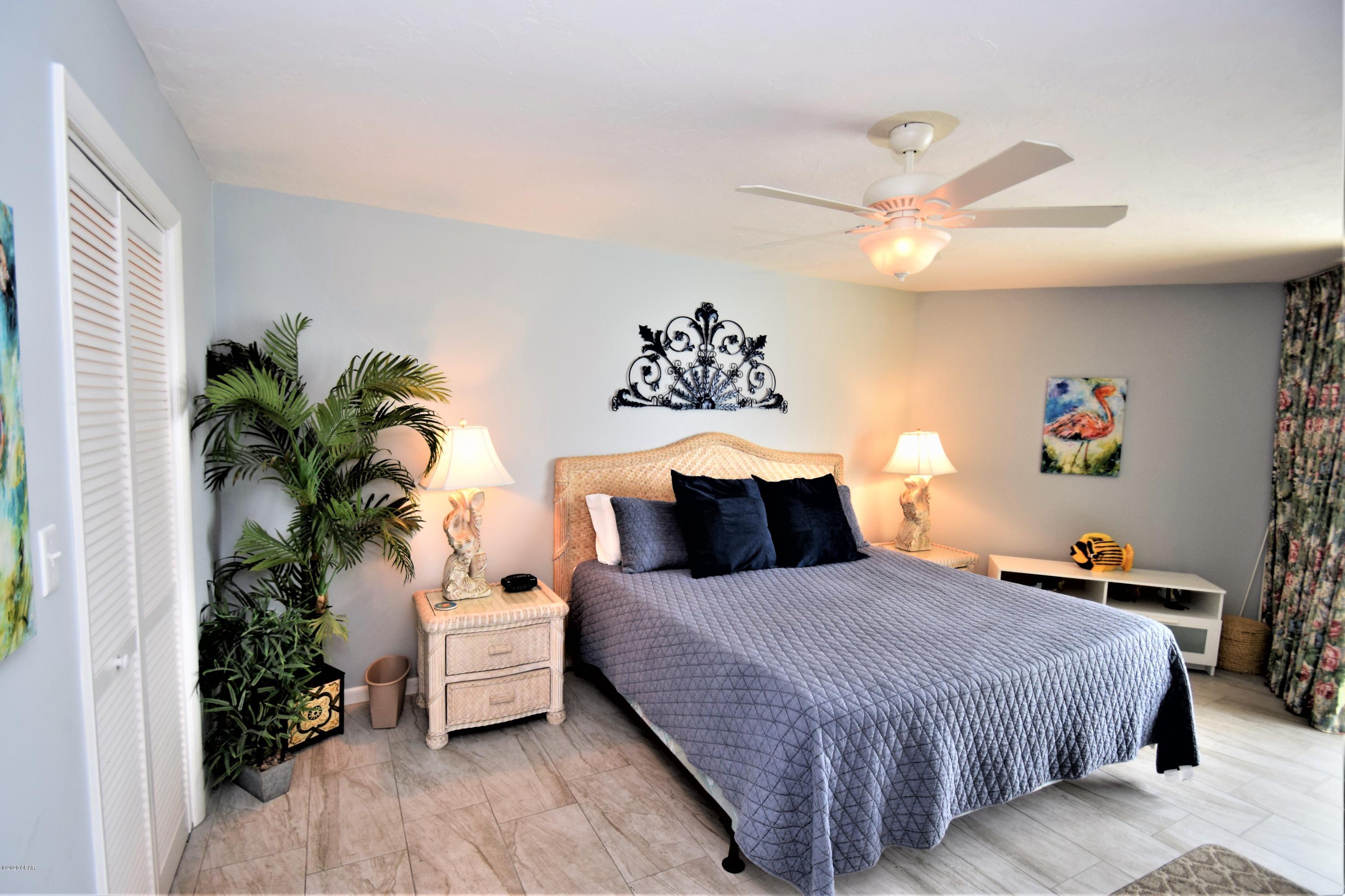 Summerhouse Condo. - Residential