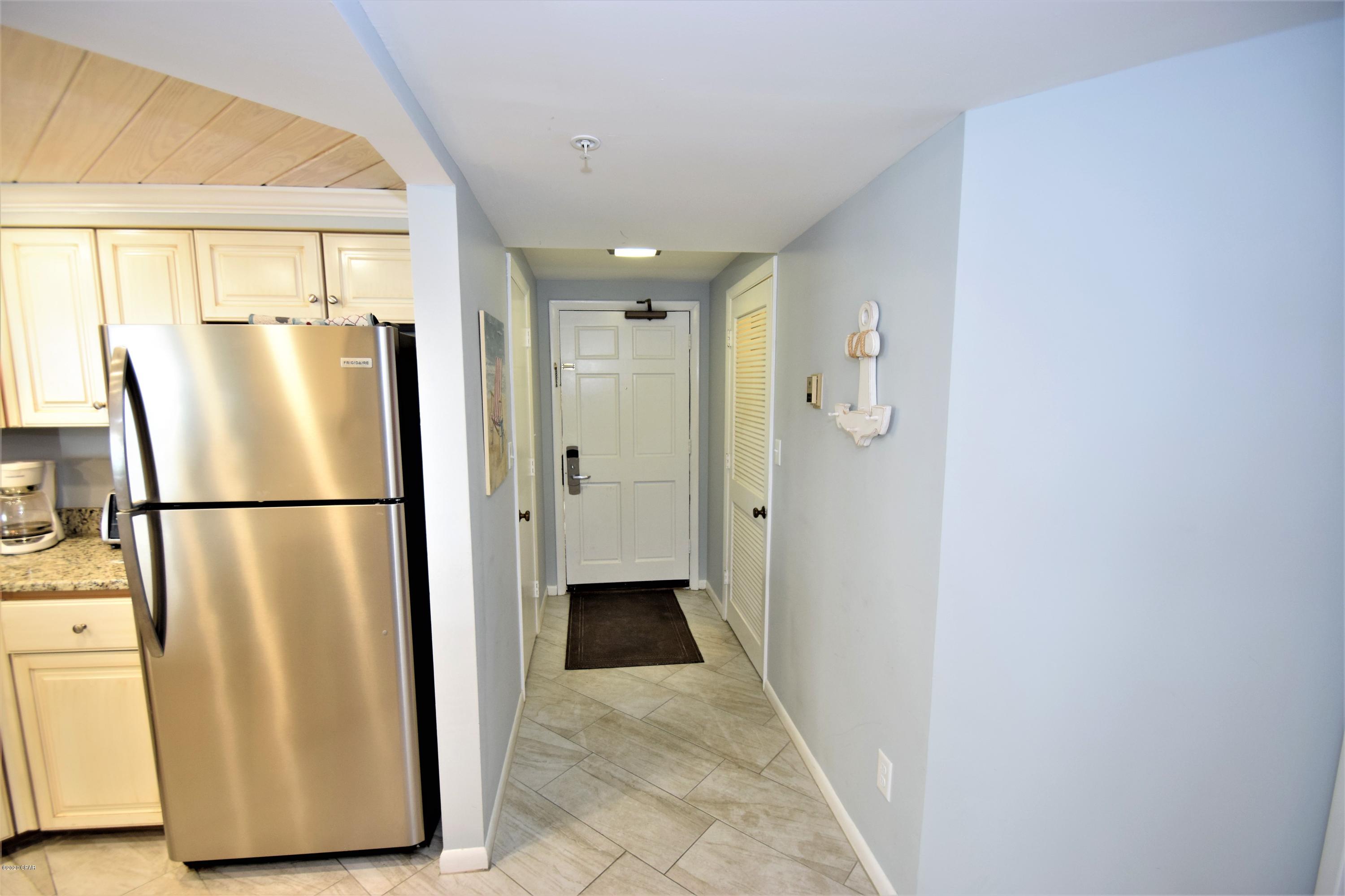 Summerhouse Condo. - Residential