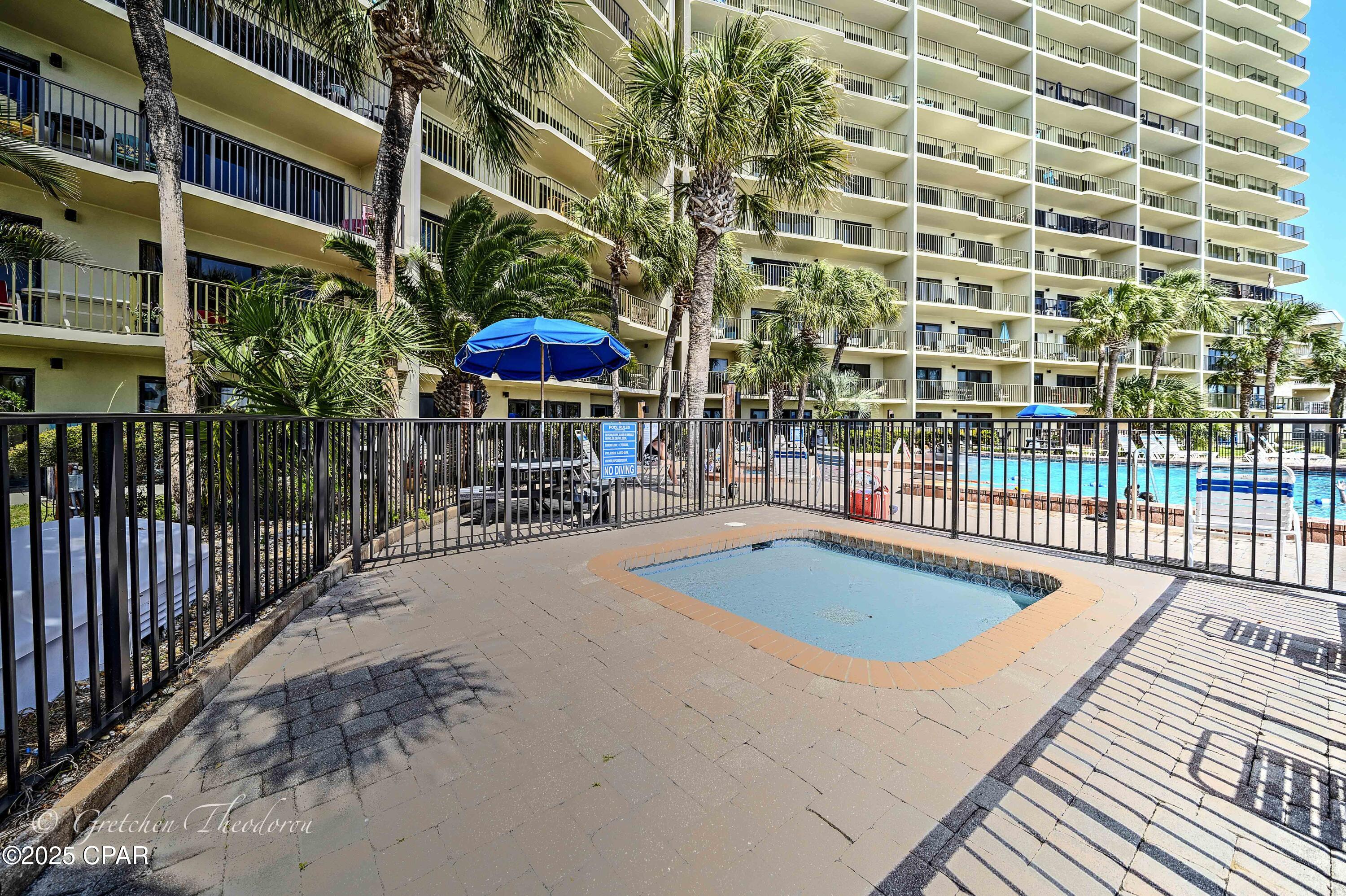 The Commodore - Residential