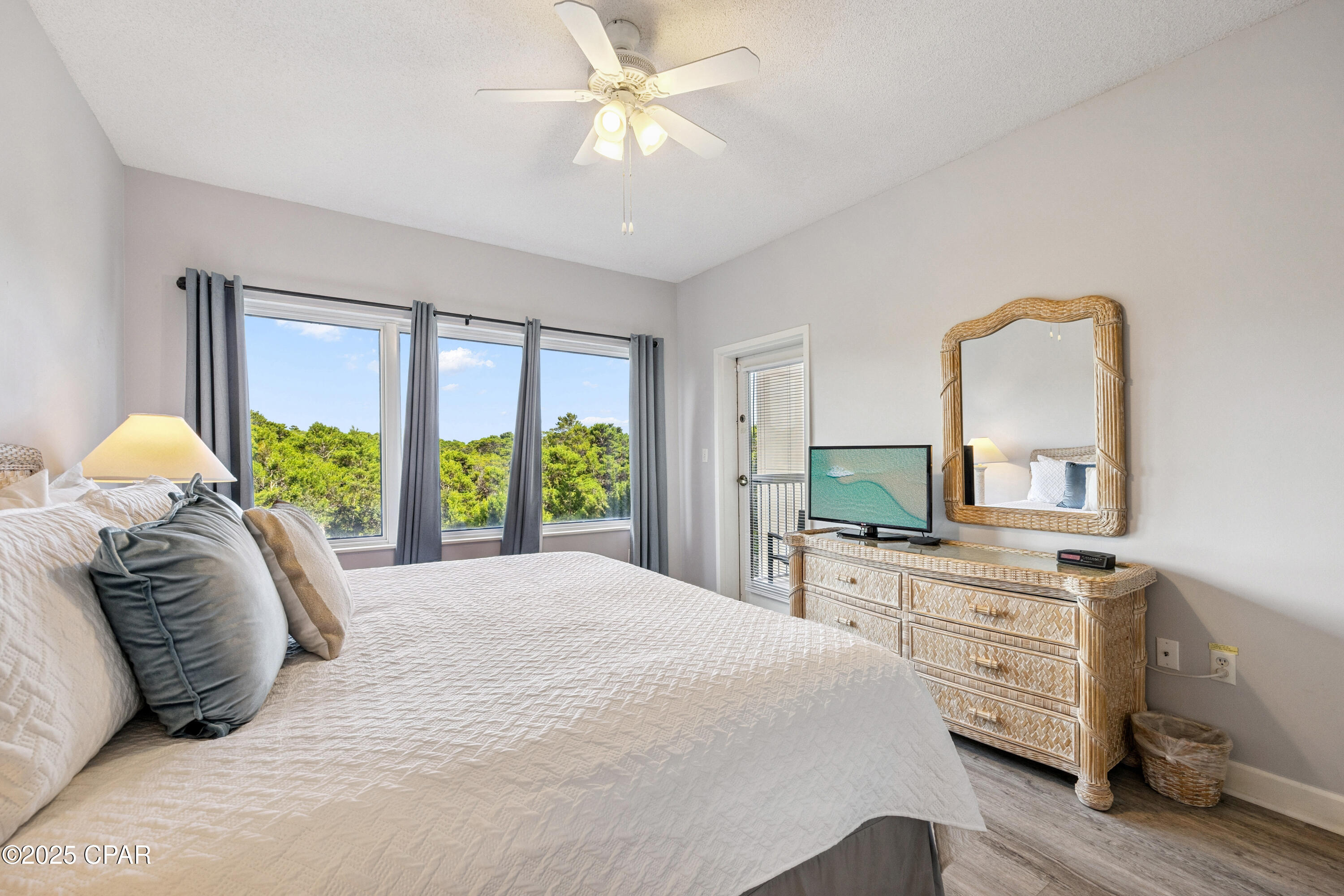 Summit At Topsl - Residential