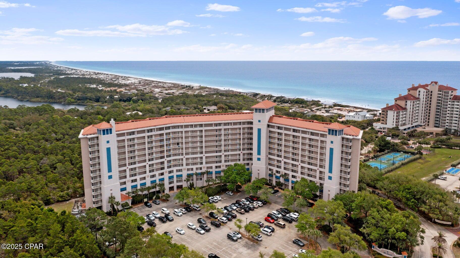 Summit At Topsl - Residential