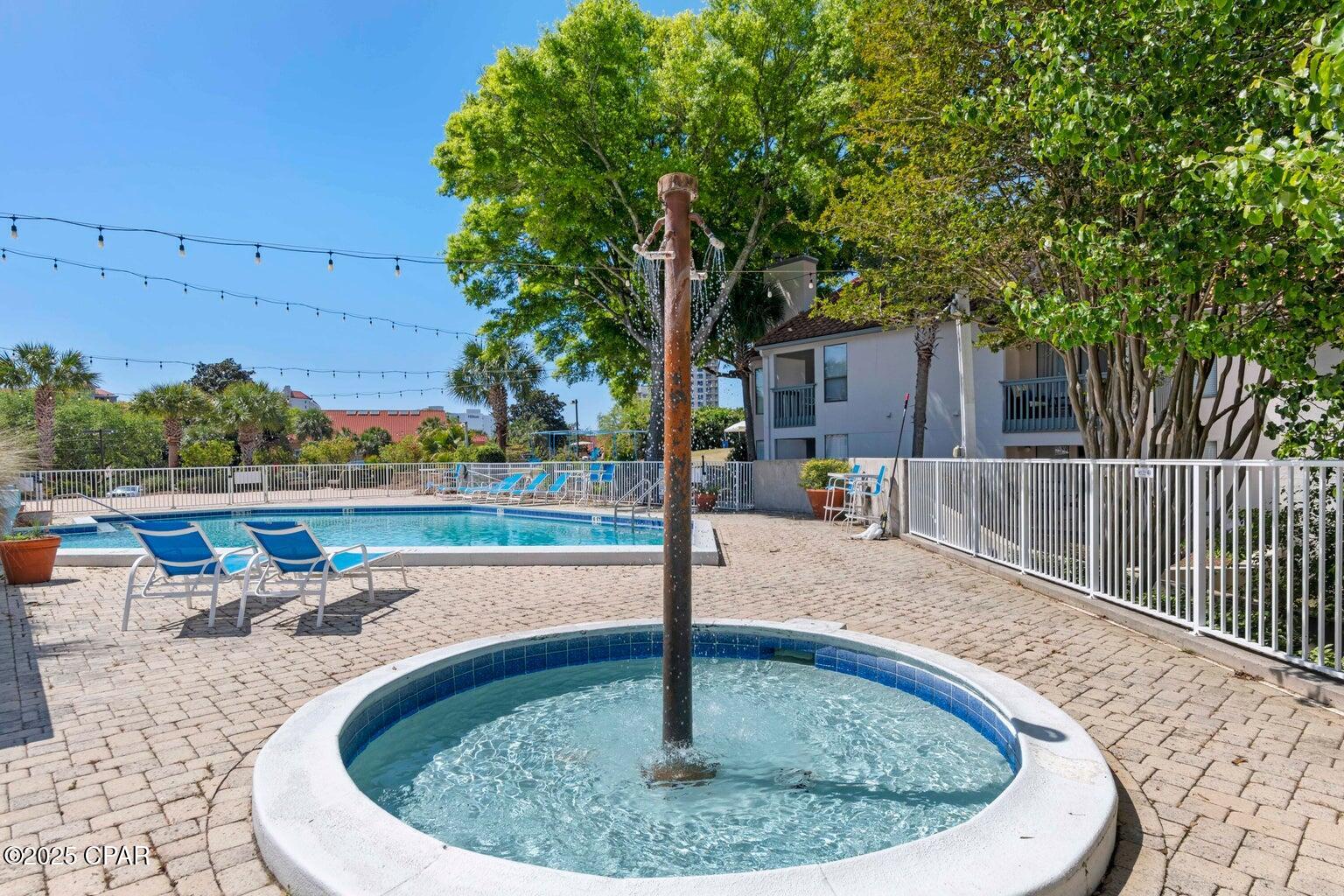 Summit At Topsl - Residential