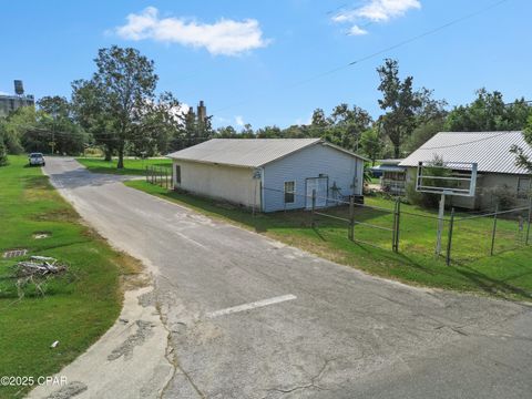 2840 Mcpherson Street Marianna FL 32448