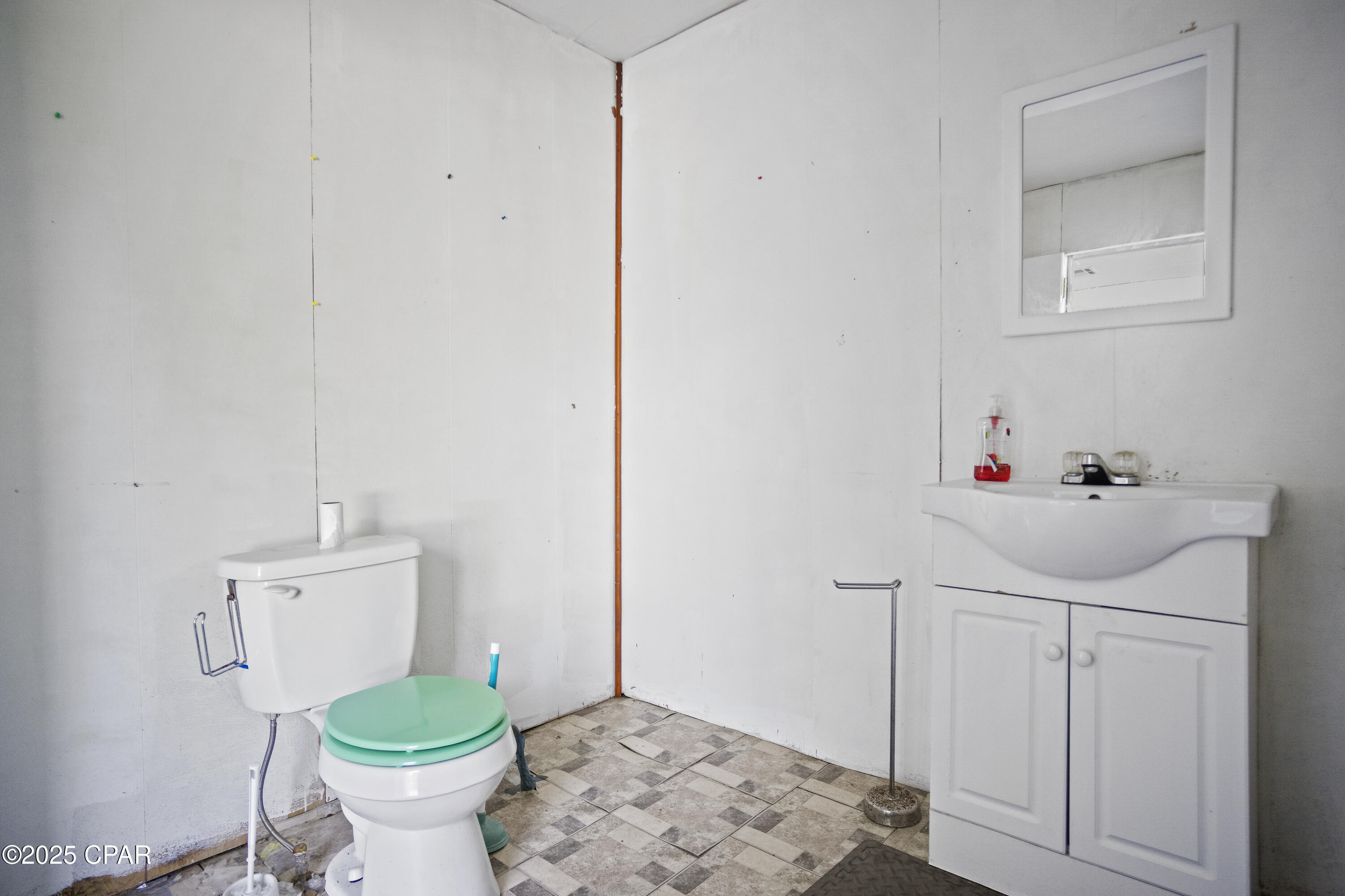 [No Recorded Subdiv] - Commercial Sale