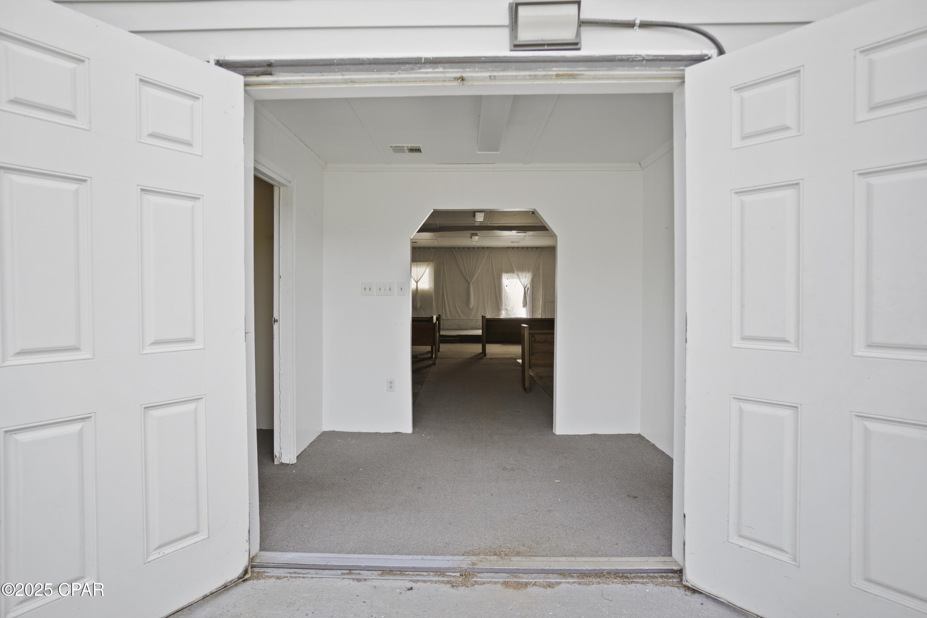 [No Recorded Subdiv] - Commercial Sale