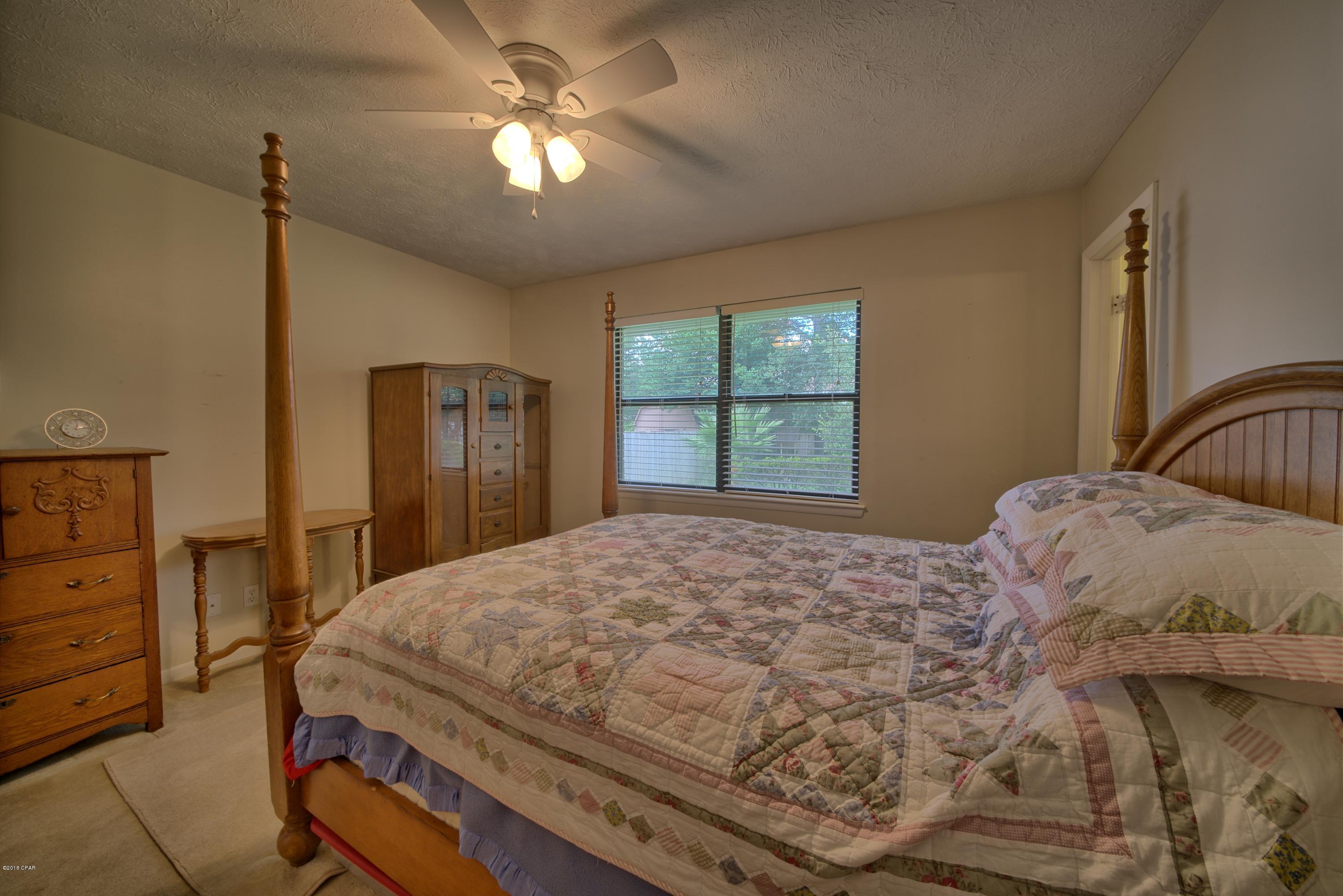 Kings Point 1st Add - Residential