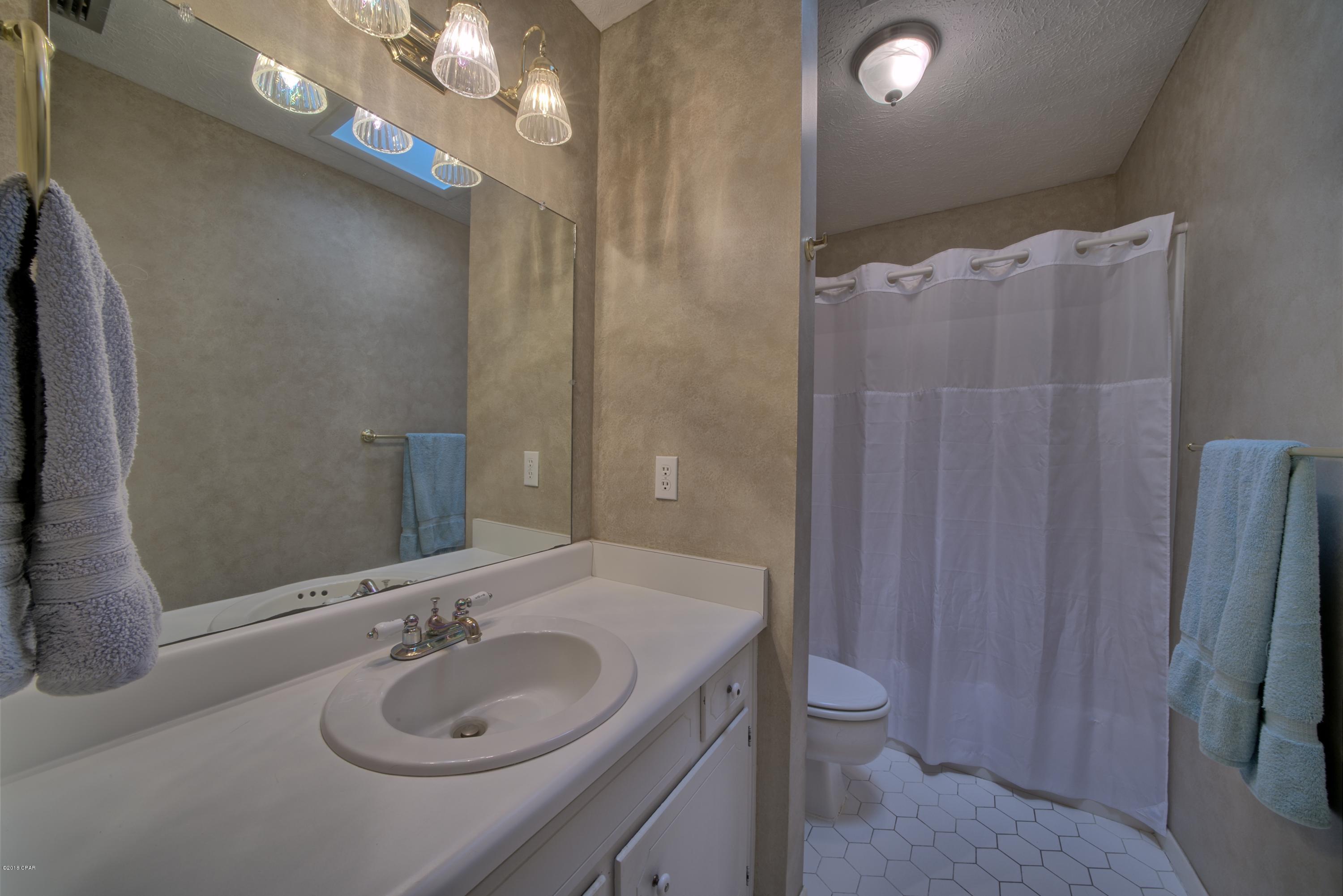 Kings Point 1st Add - Residential