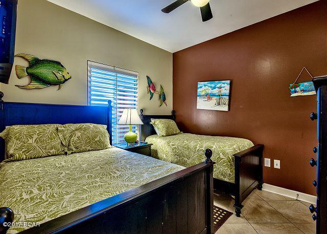 Splash Condo - Residential