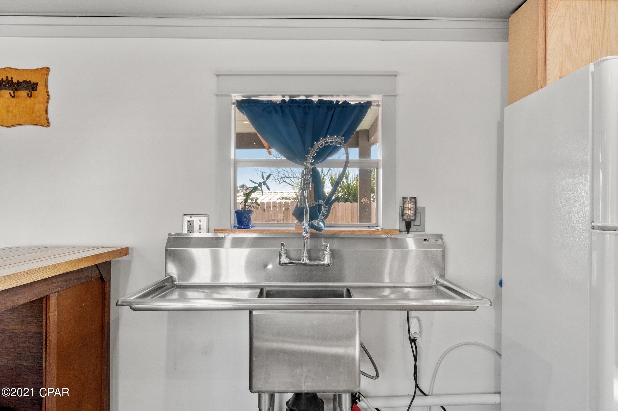 Laguna Beach Estates 5th Add - Residential