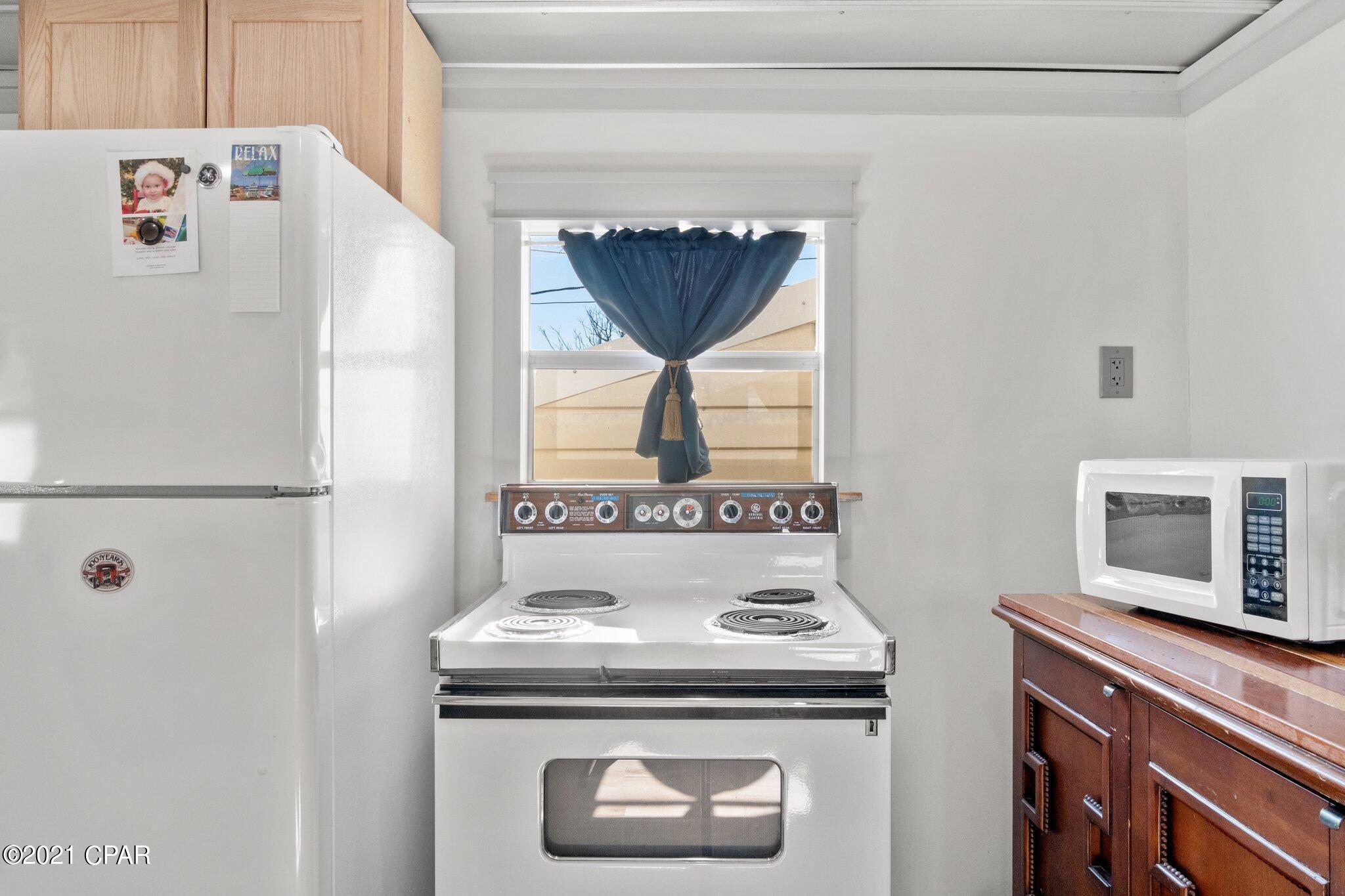 Laguna Beach Estates 5th Add - Residential