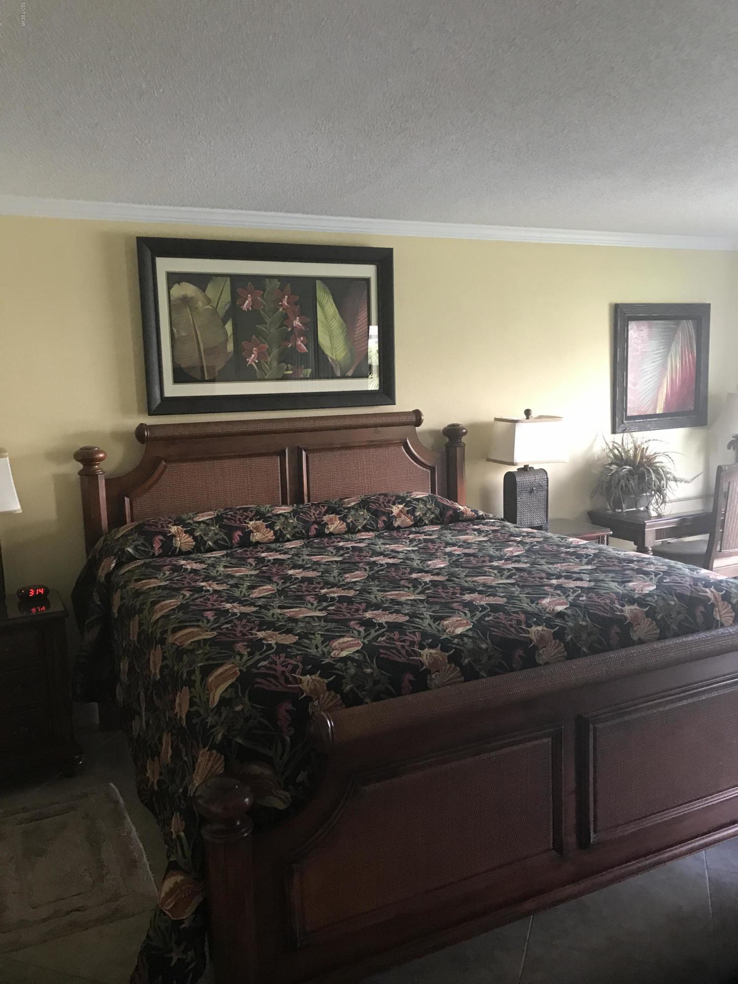 Edgewater Golf Villas 5 B - Residential