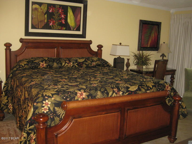 Edgewater Golf Villas 5 B - Residential