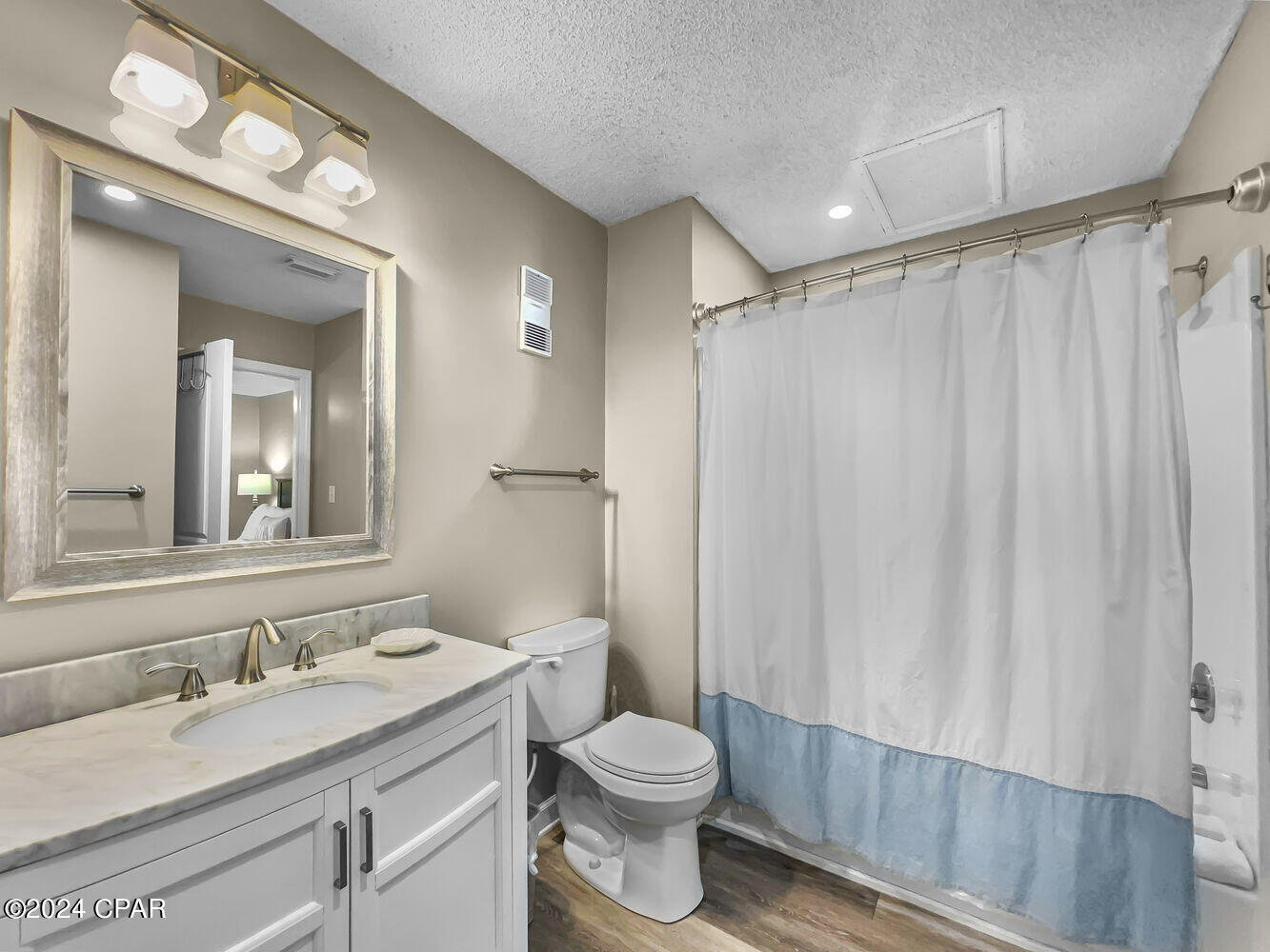 Emerald Shores Condo - Residential