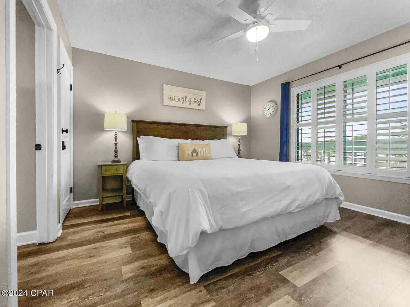 Emerald Shores Condo - Residential