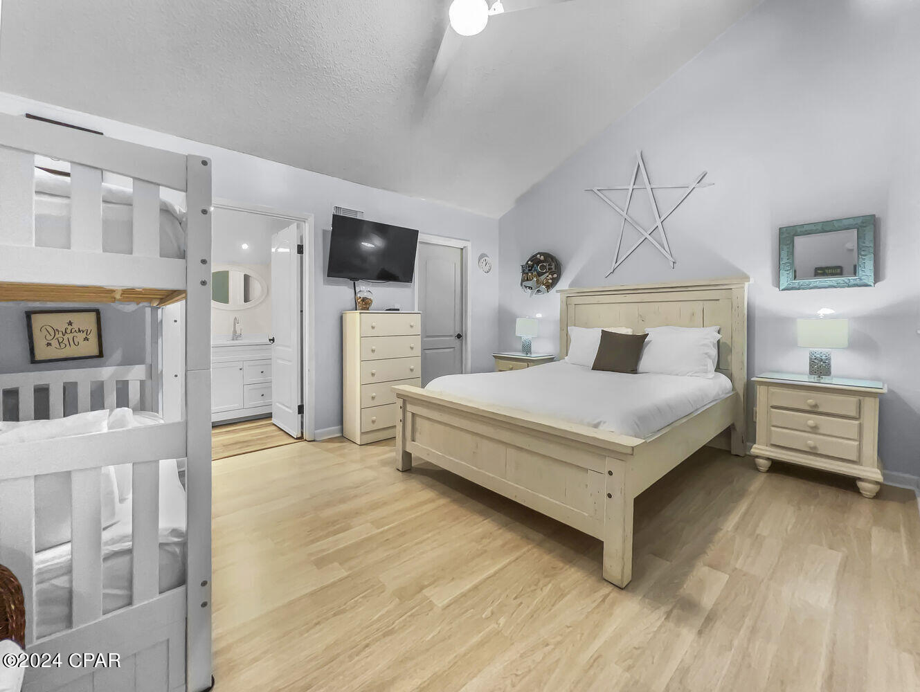 Emerald Shores Condo - Residential