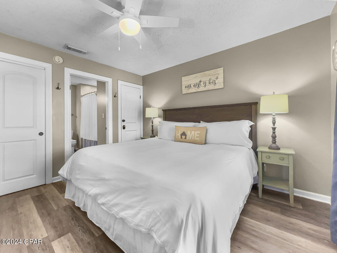 Emerald Shores Condo - Residential