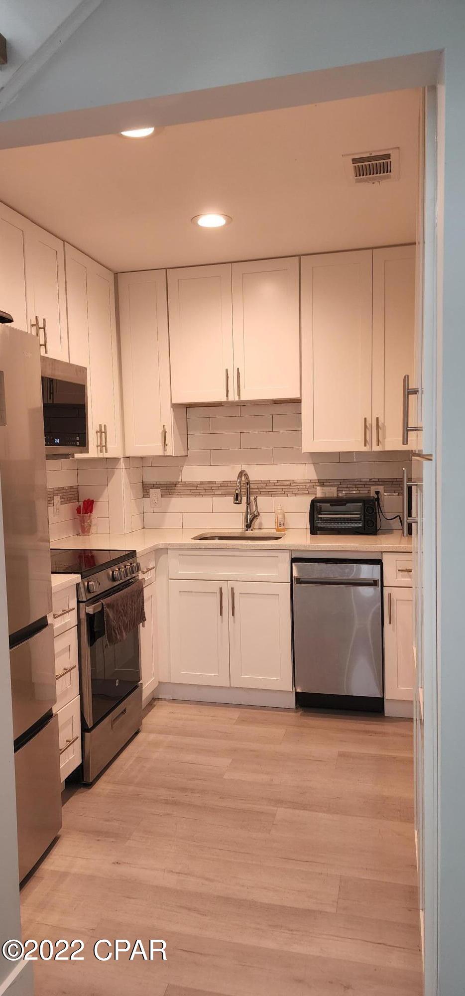 Horizon South I - Residential Lease