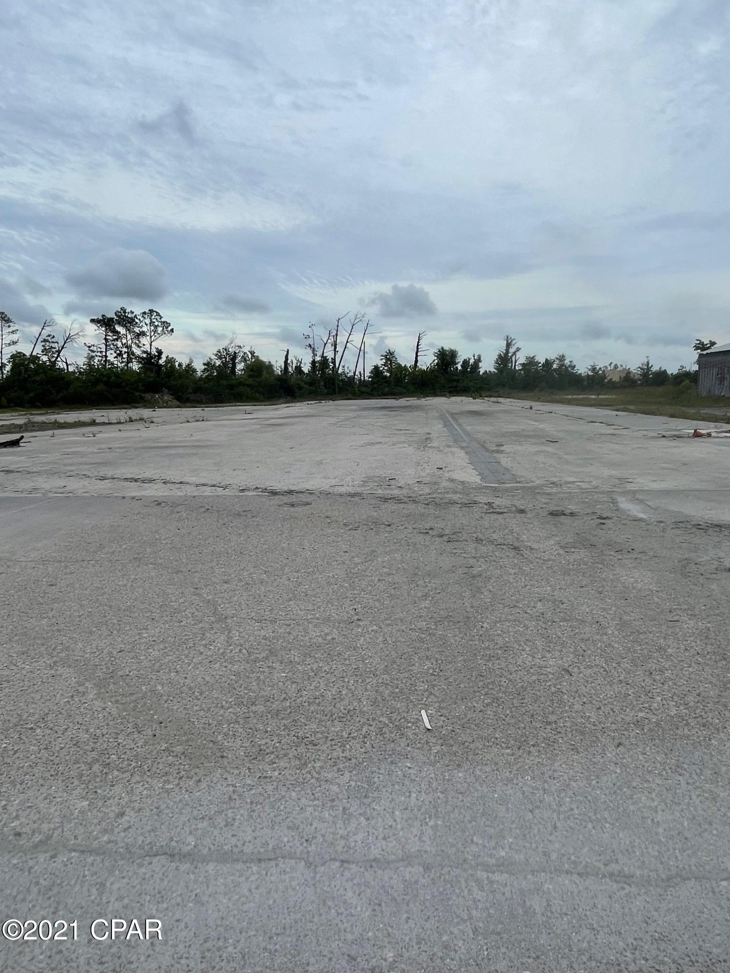 St Andrews Bay Rr Land - Land