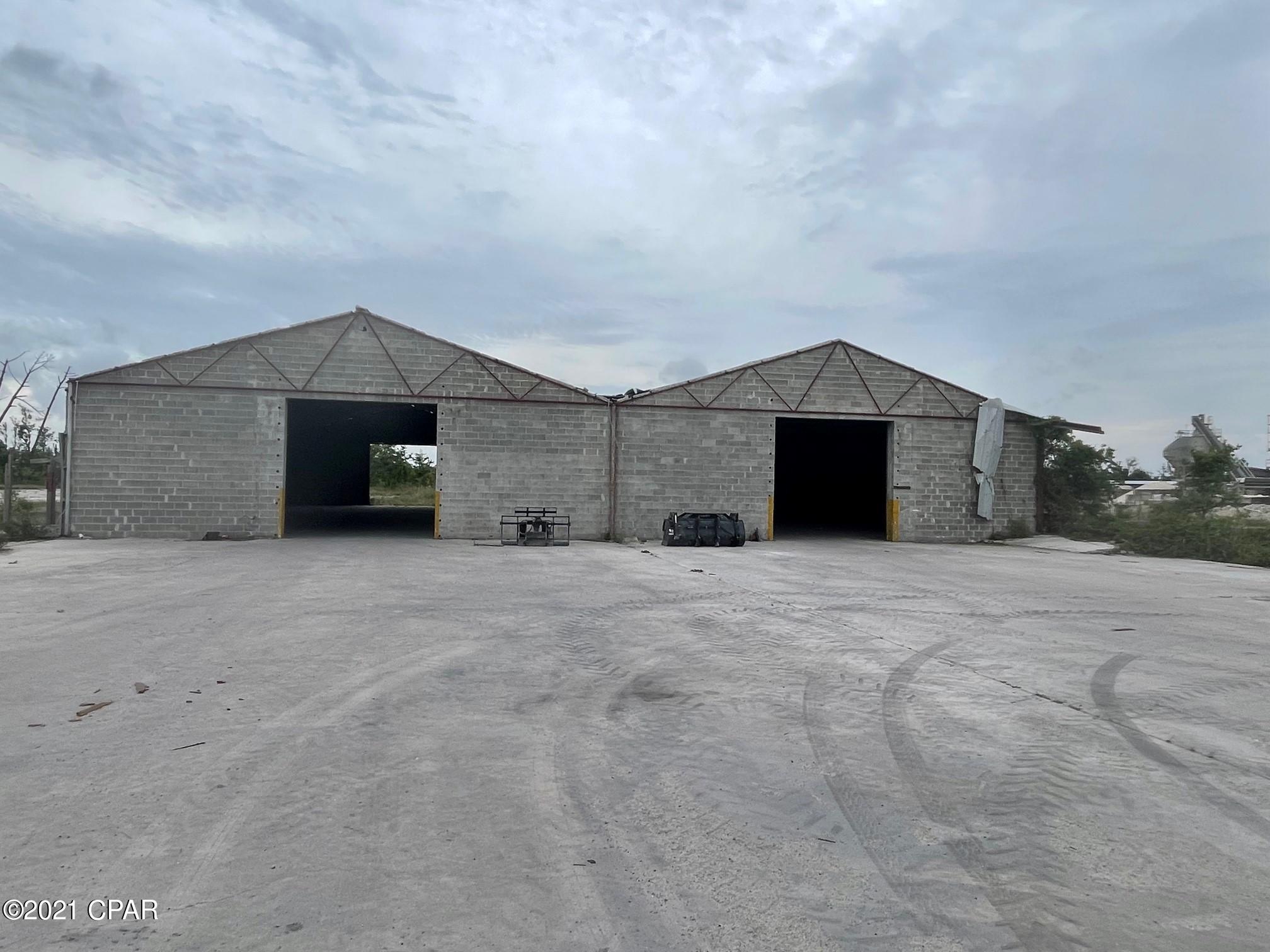 St Andrews Bay Rr Land - Land