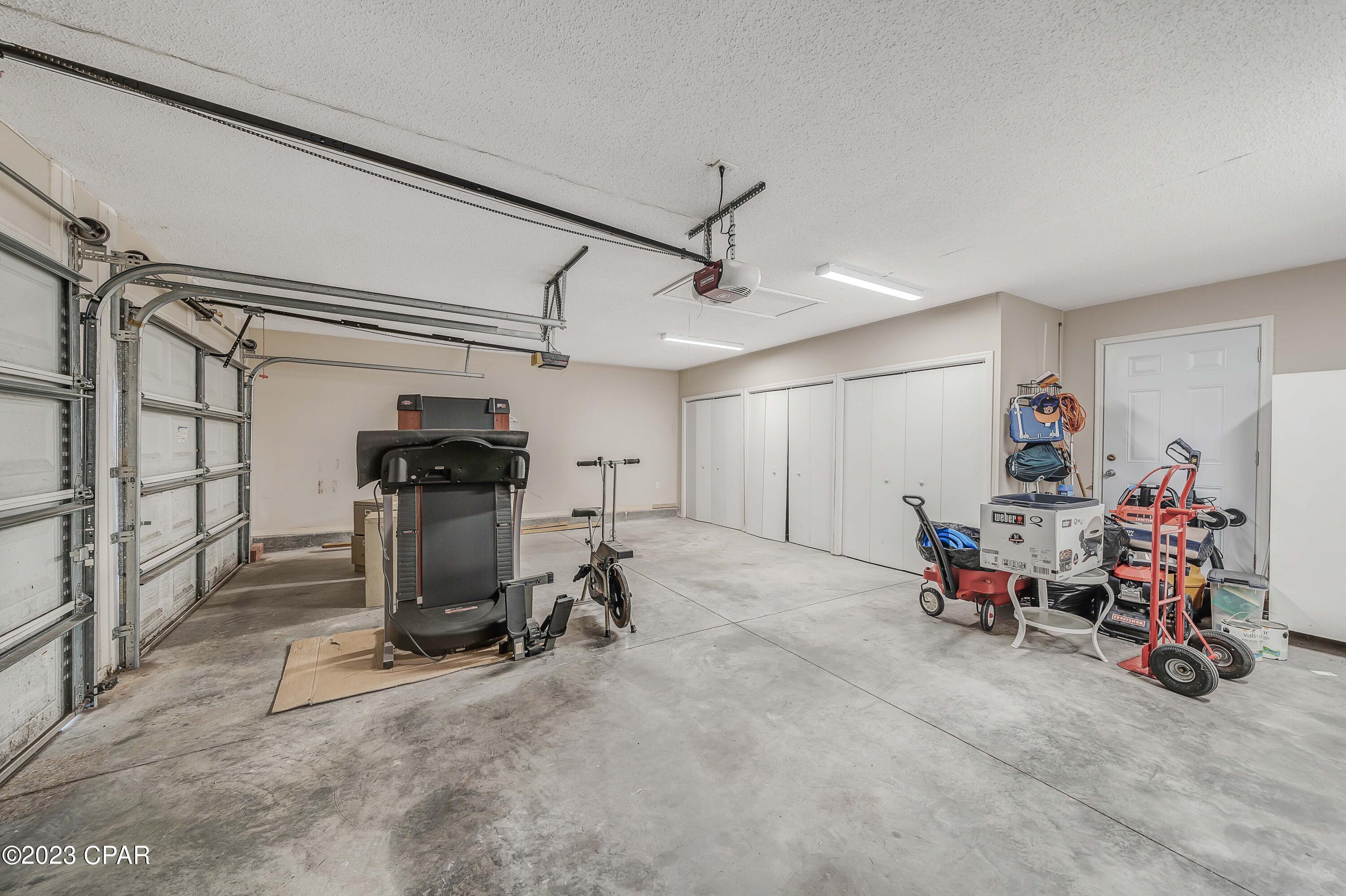 Colony Club - Residential