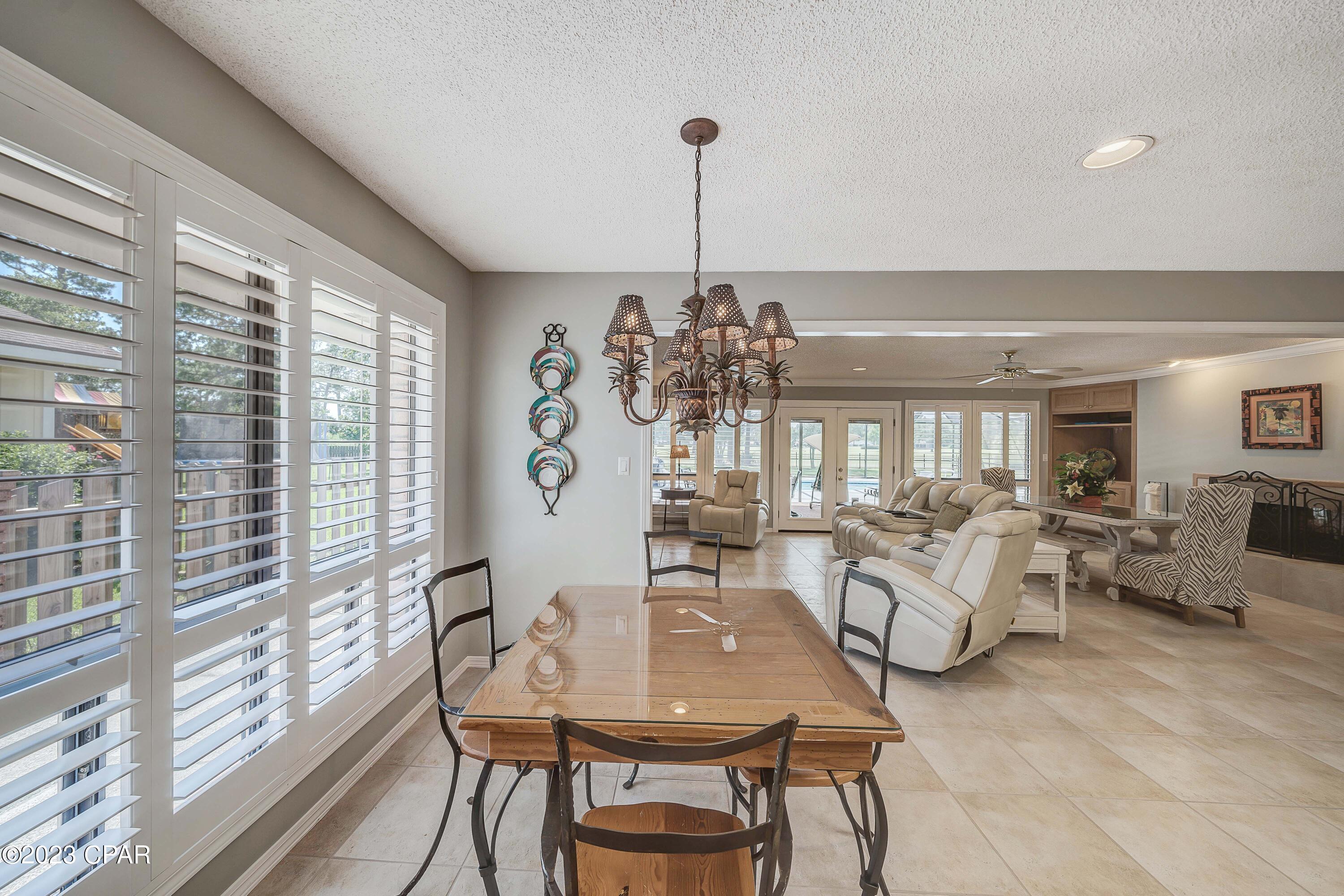 Colony Club - Residential