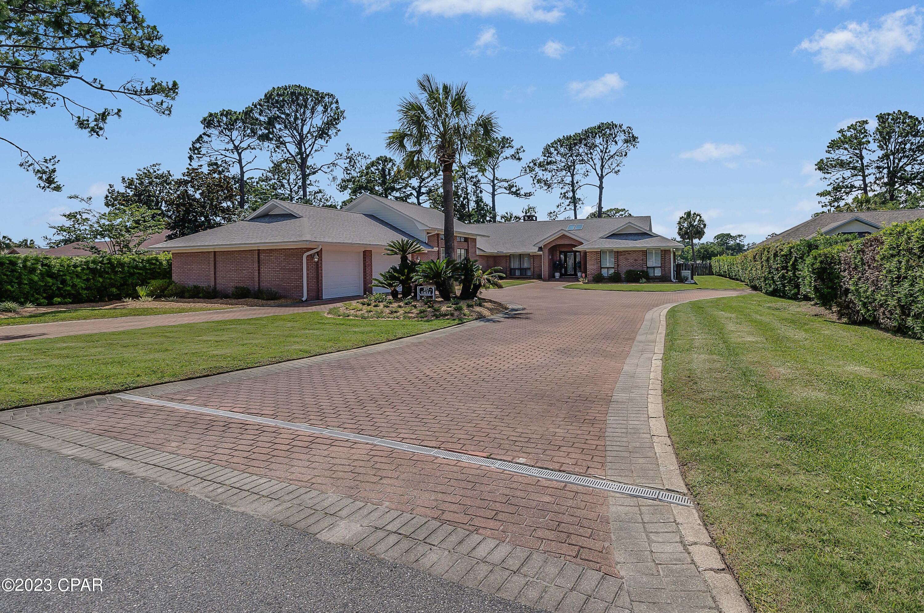 Colony Club - Residential