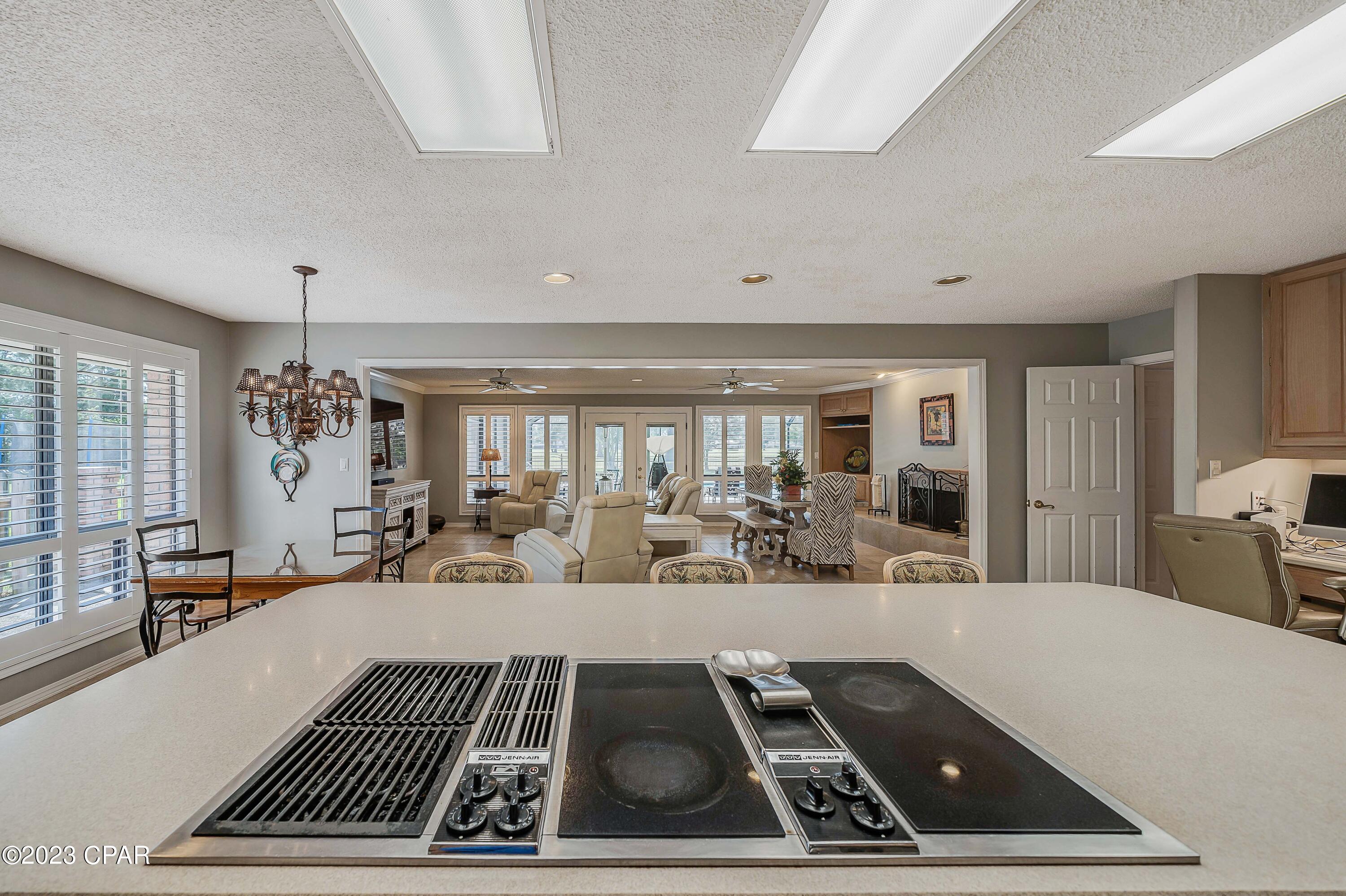 Colony Club - Residential