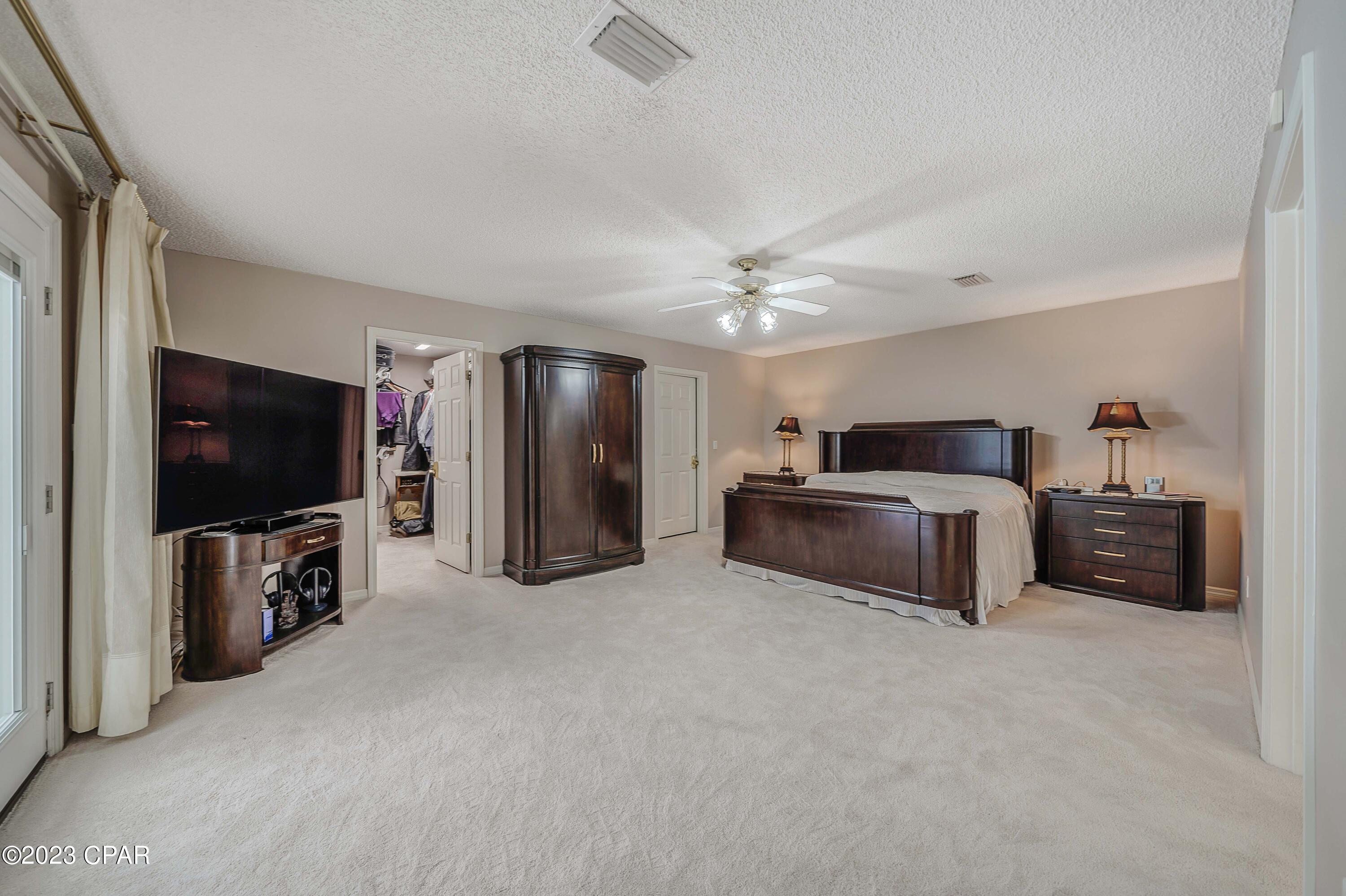 Colony Club - Residential