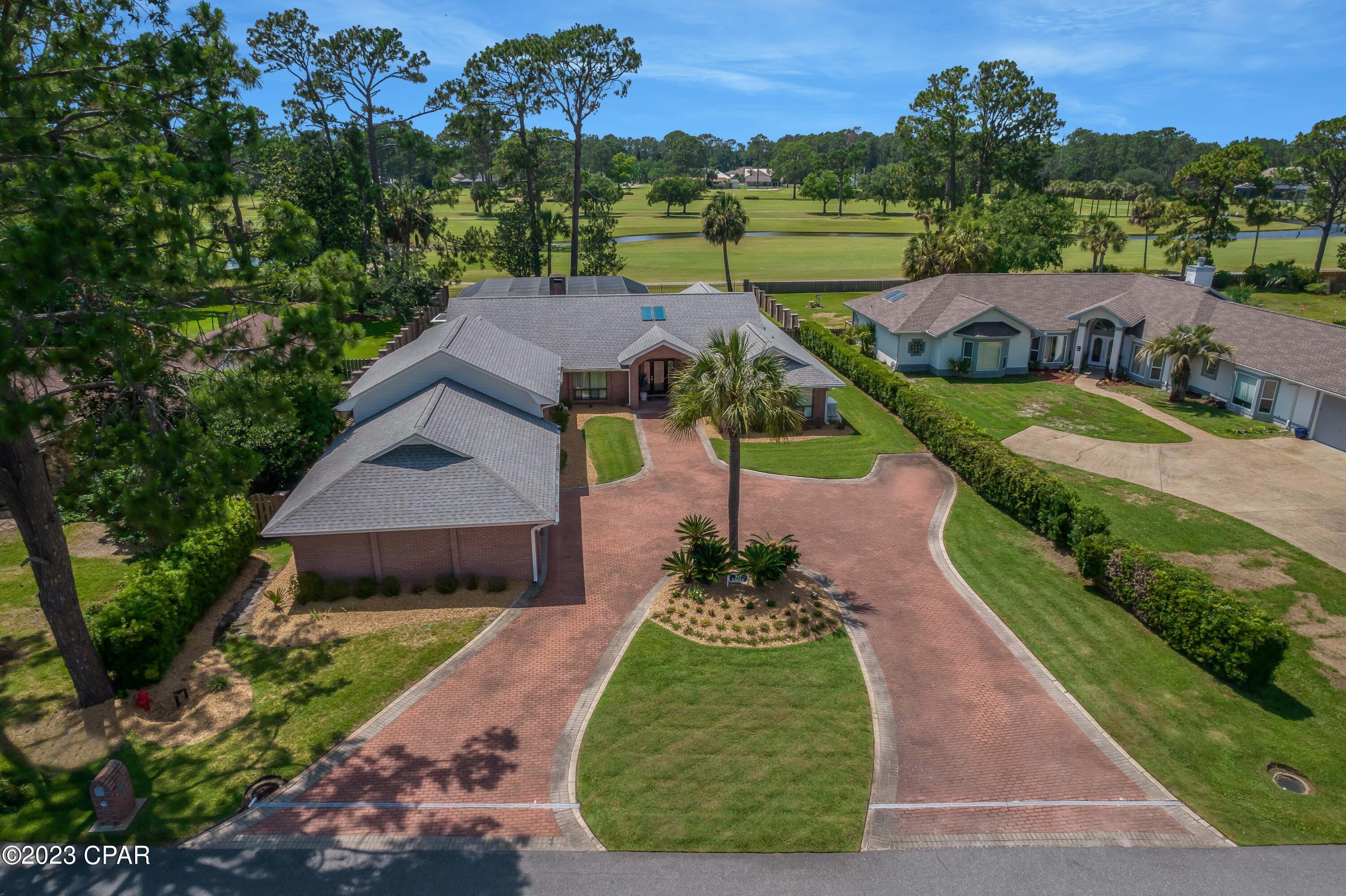 Colony Club - Residential