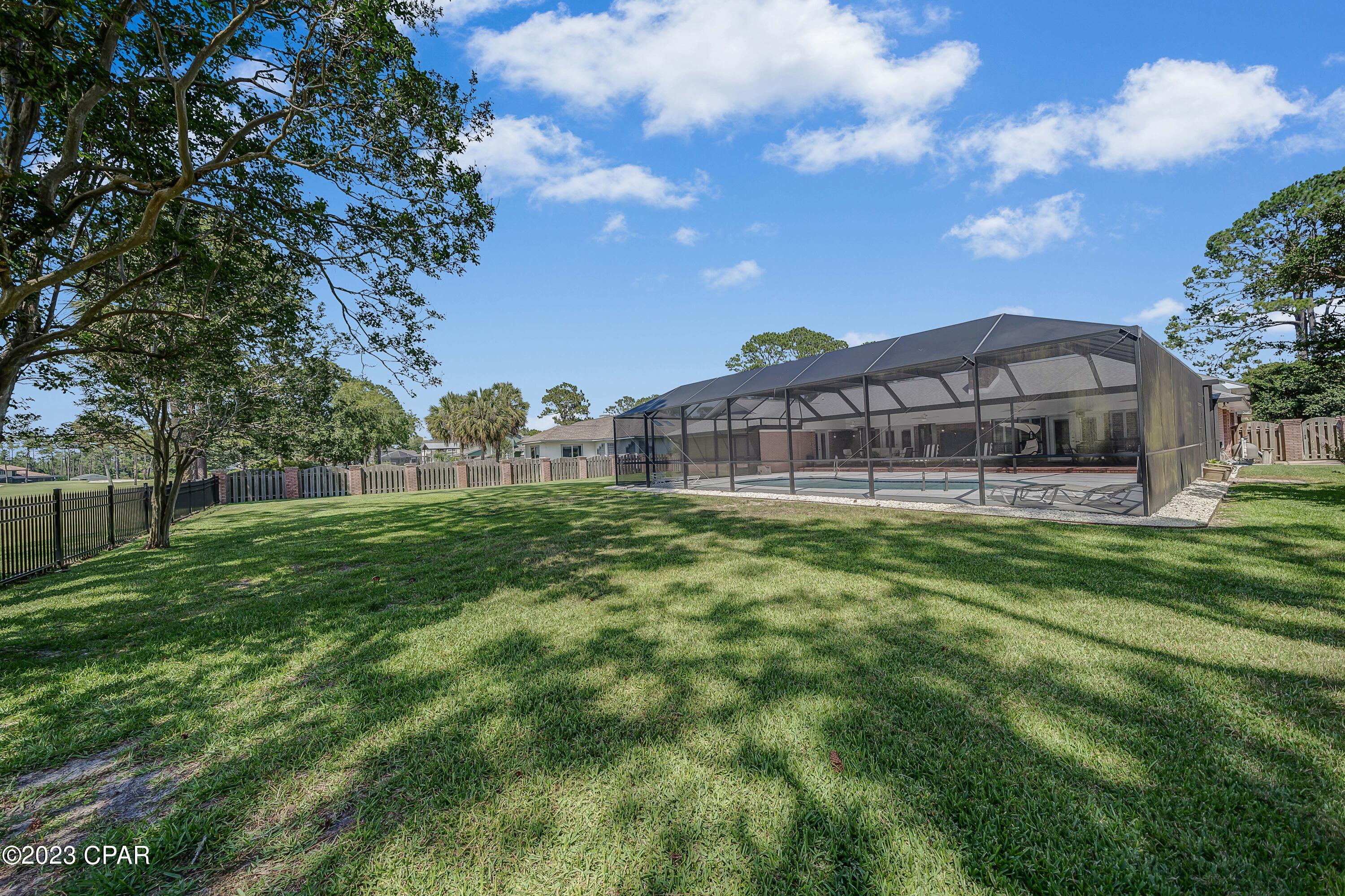 Colony Club - Residential