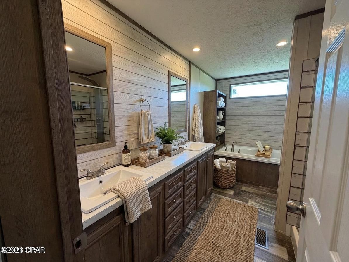 Grand Ridge - Residential