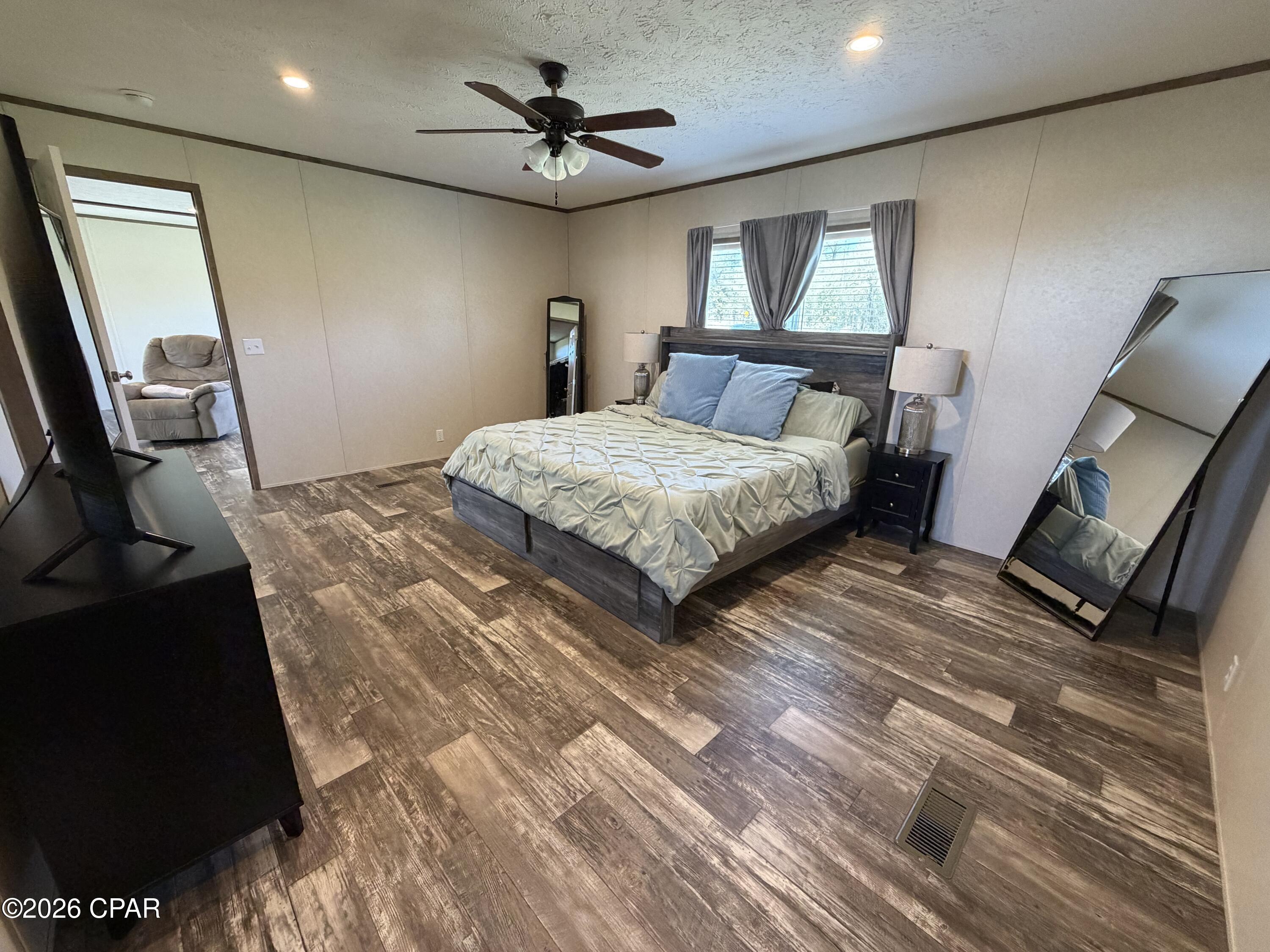 Grand Ridge - Residential