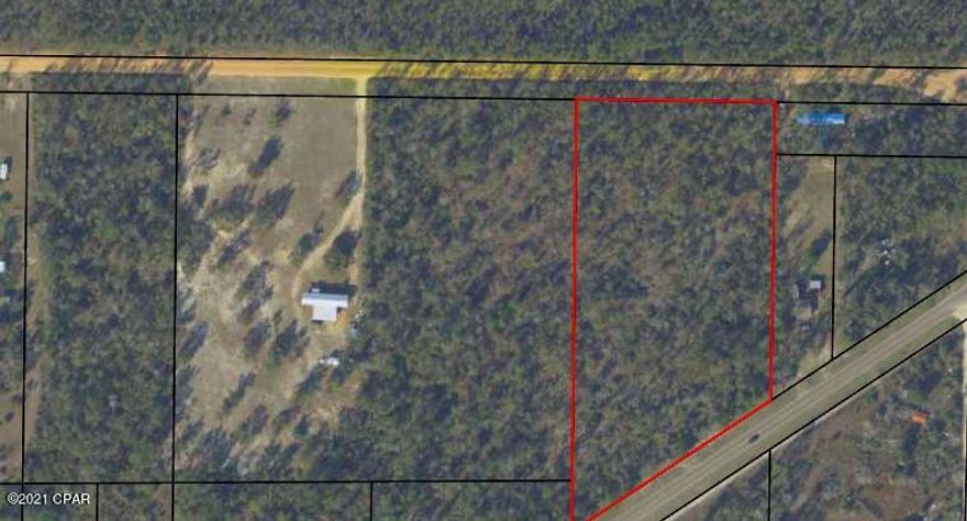 Great price on this parcel to build your dream home or have room to roam! Easy access off 231 from highway 167 in a secluded area.