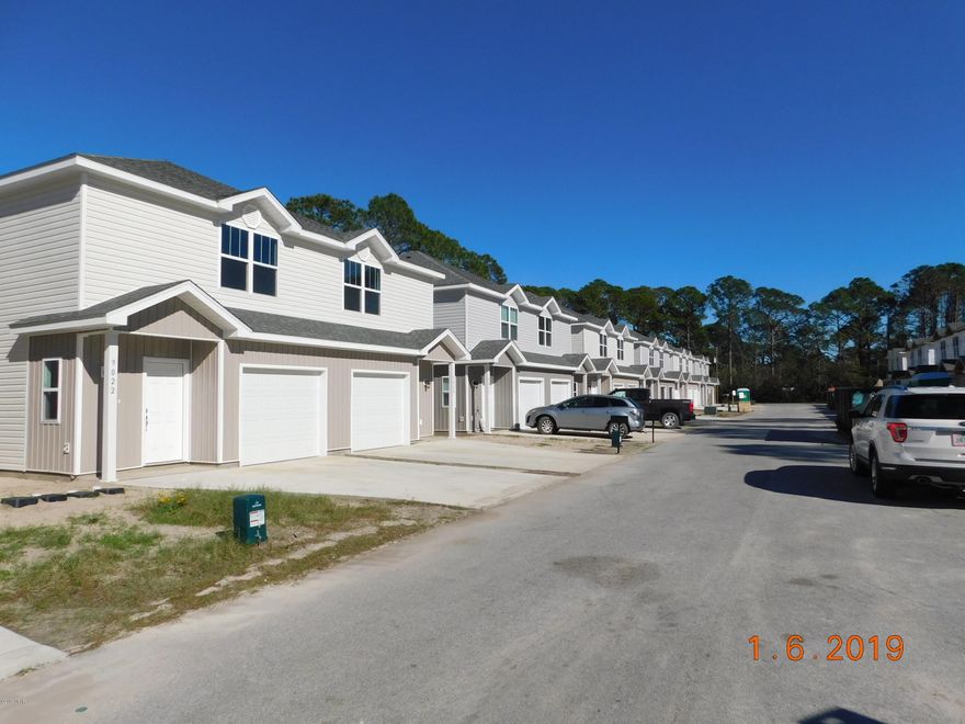 New TH Development just off N Lagoon. Spacious town homes, 2 units per building. Each units is 3 bedroom 2.5 bath, 1400 sq' H&C . Great floor plan, kitchen has white cabinets and granite counter tops as well as stainless appliance package. Click plank laminate flooring and carpet. Completion date early May 2019.

Call today they are going fast.