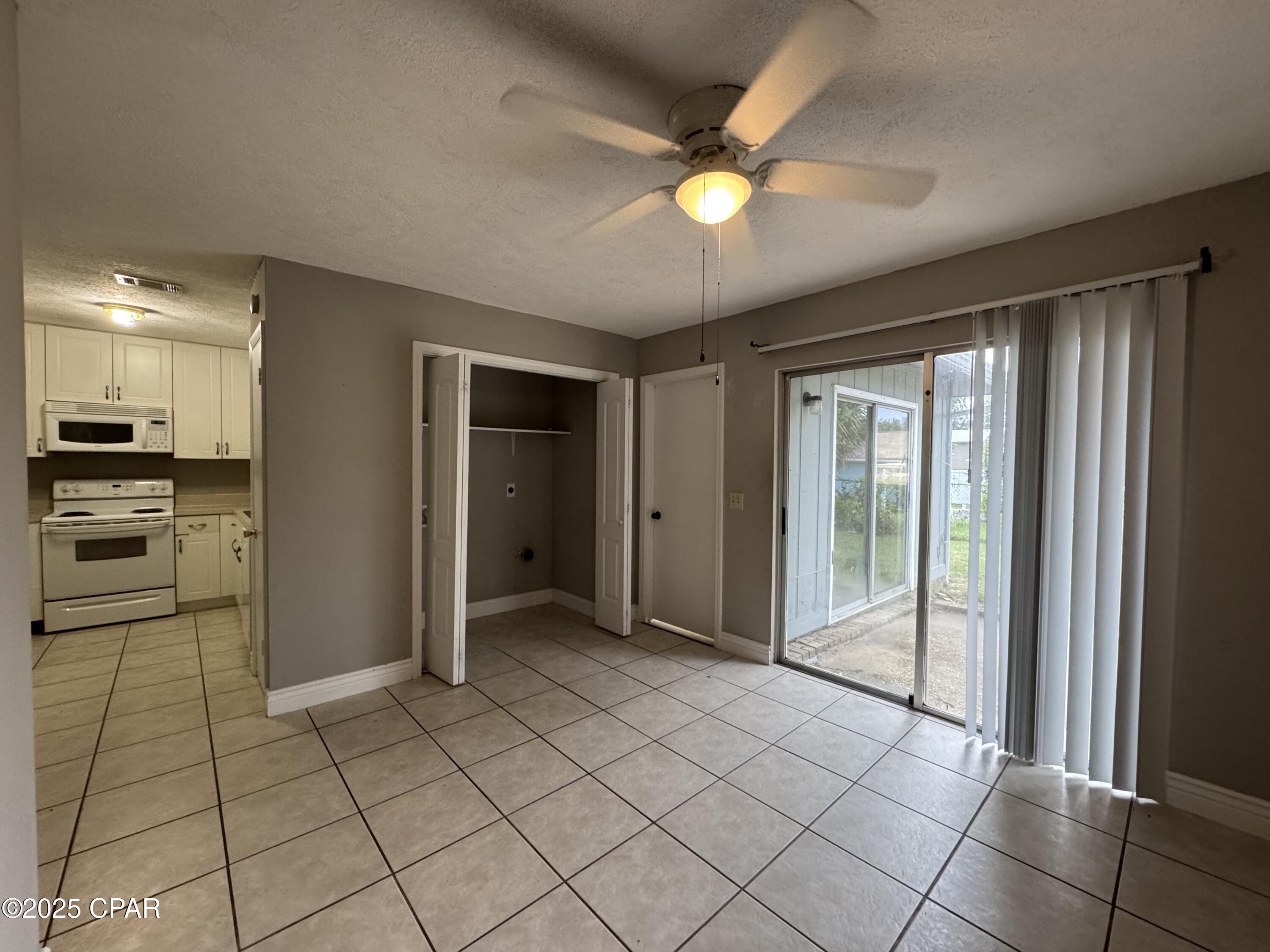 Belaire Estates U-2 - Residential Lease