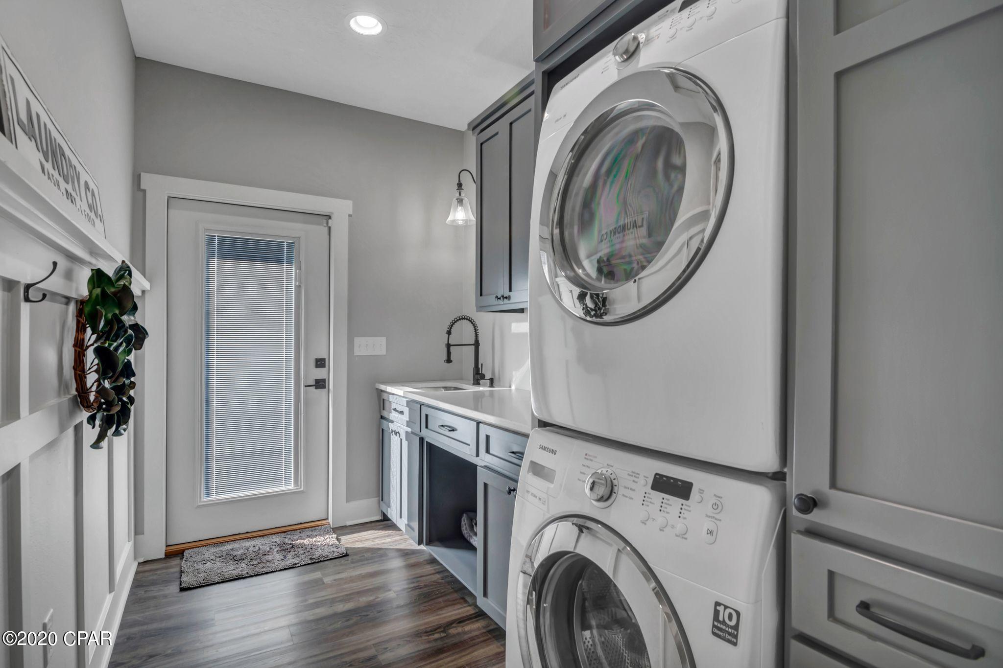 Lake Pointe - Residential