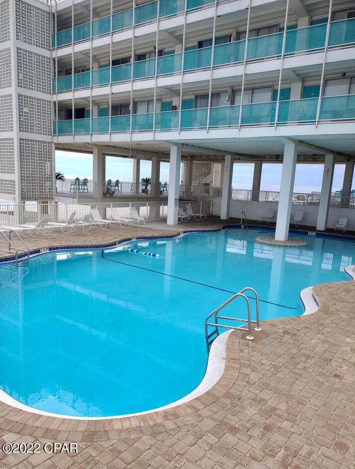 Fontainebleau Terrace - Residential