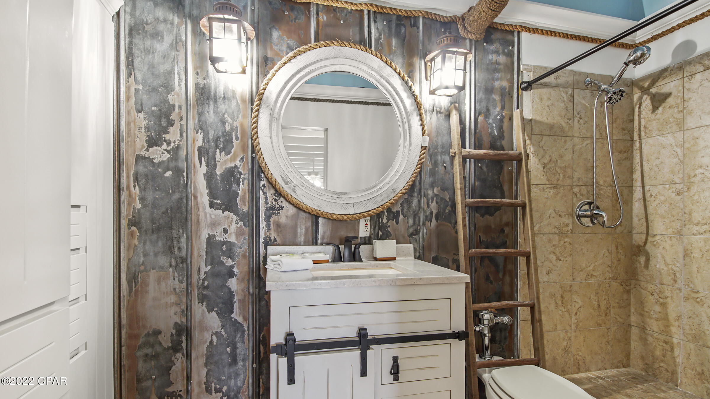 Fontainebleau Terrace - Residential