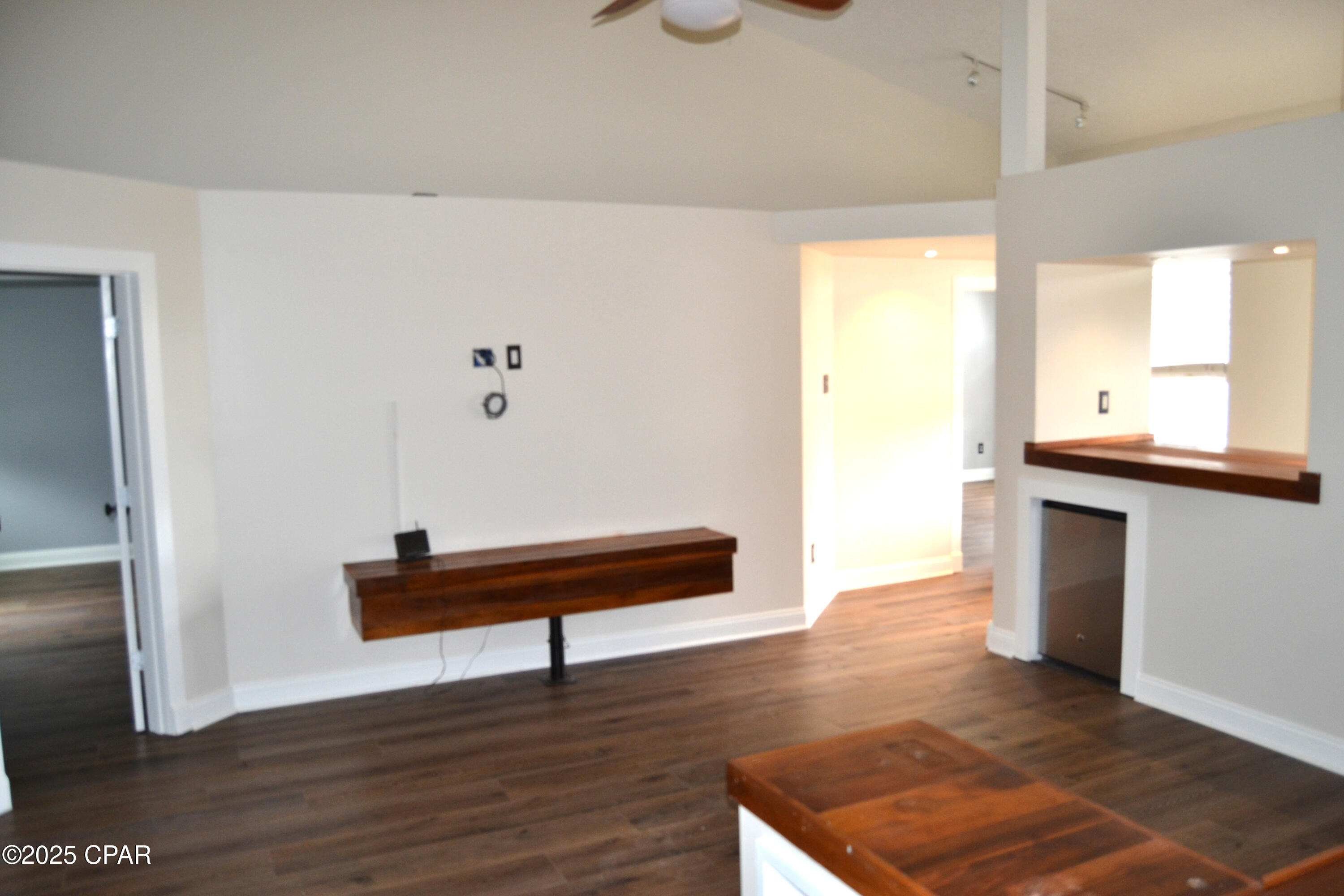 Colony Club - Residential