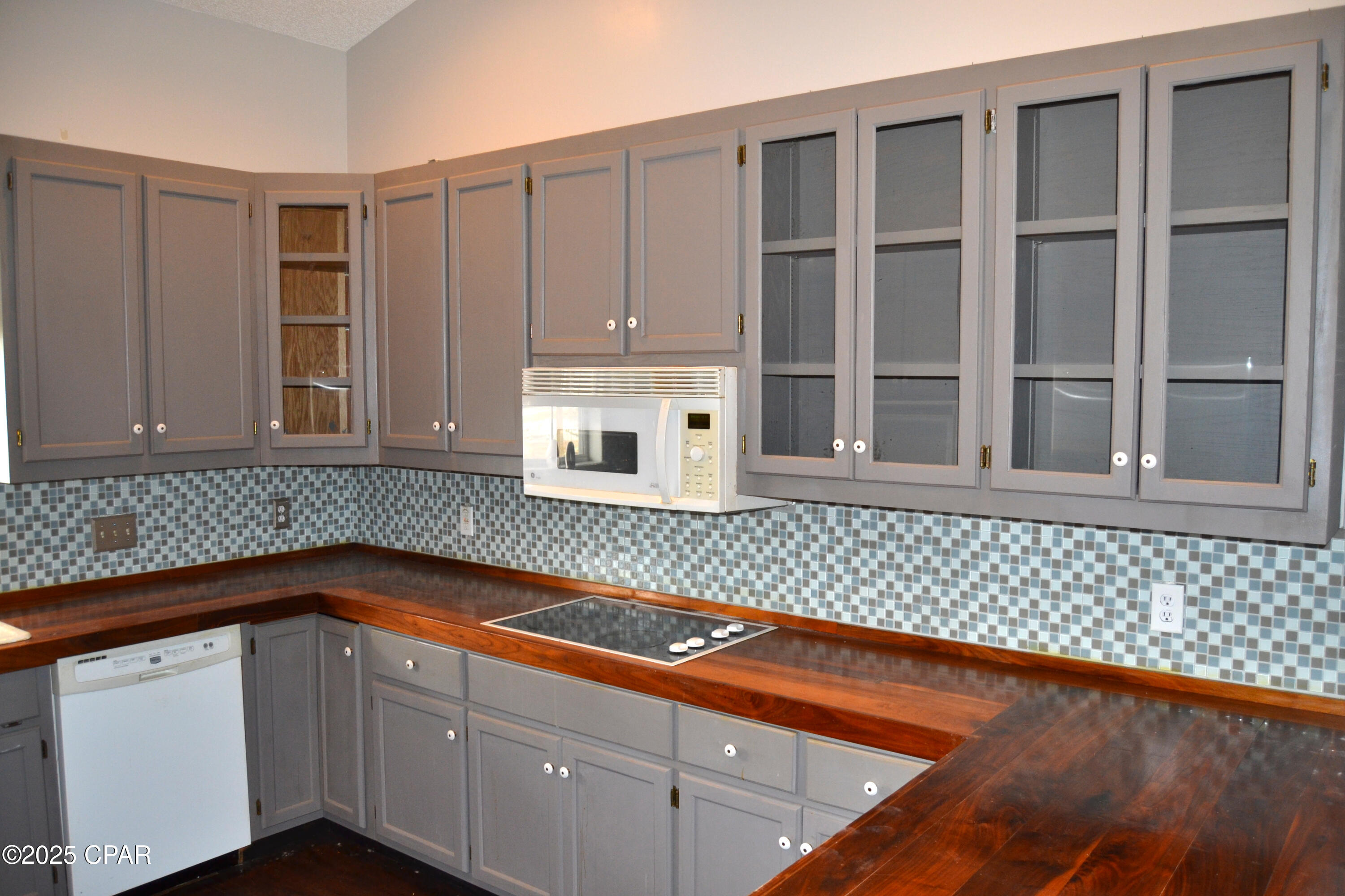 Colony Club - Residential