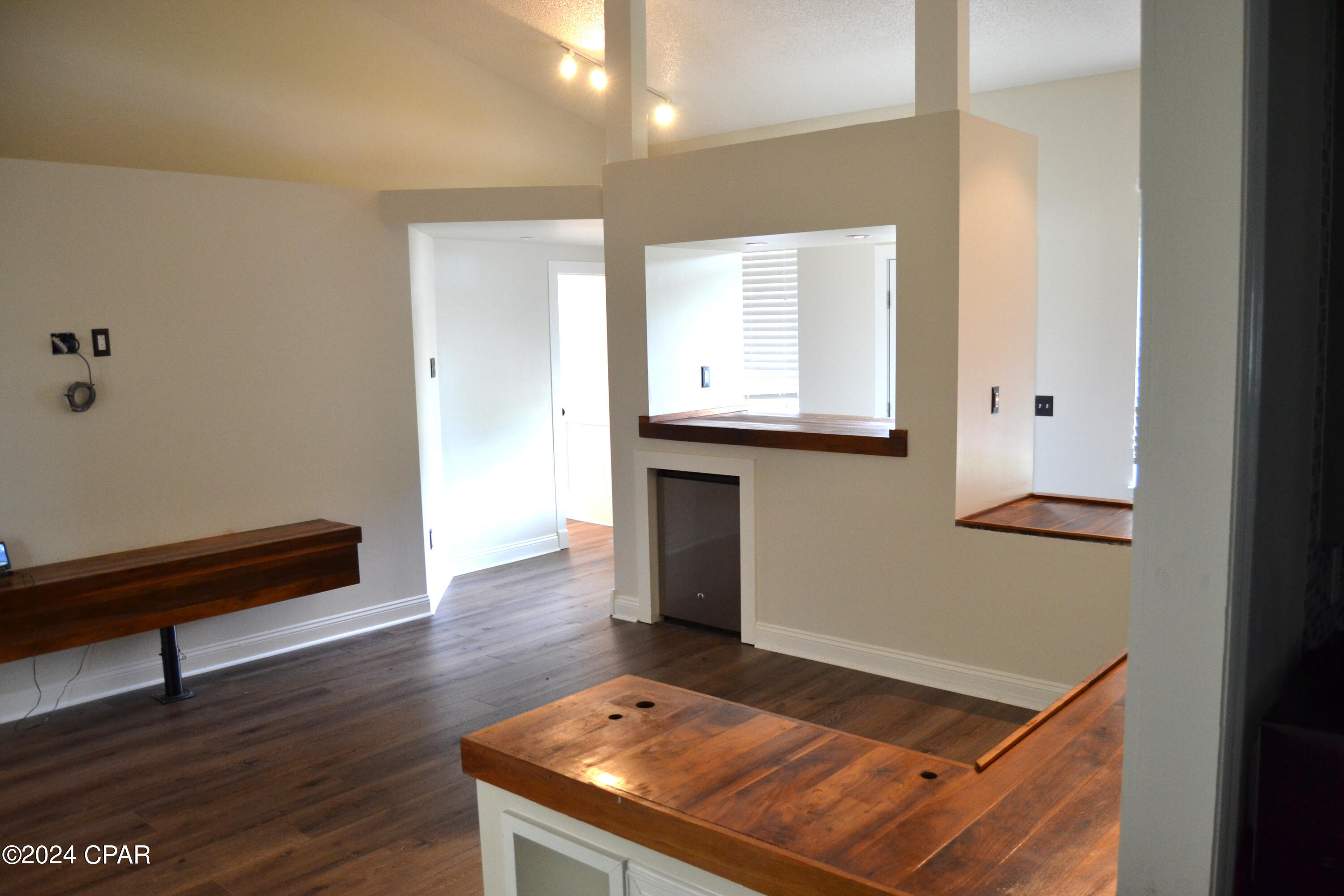 Colony Club - Residential