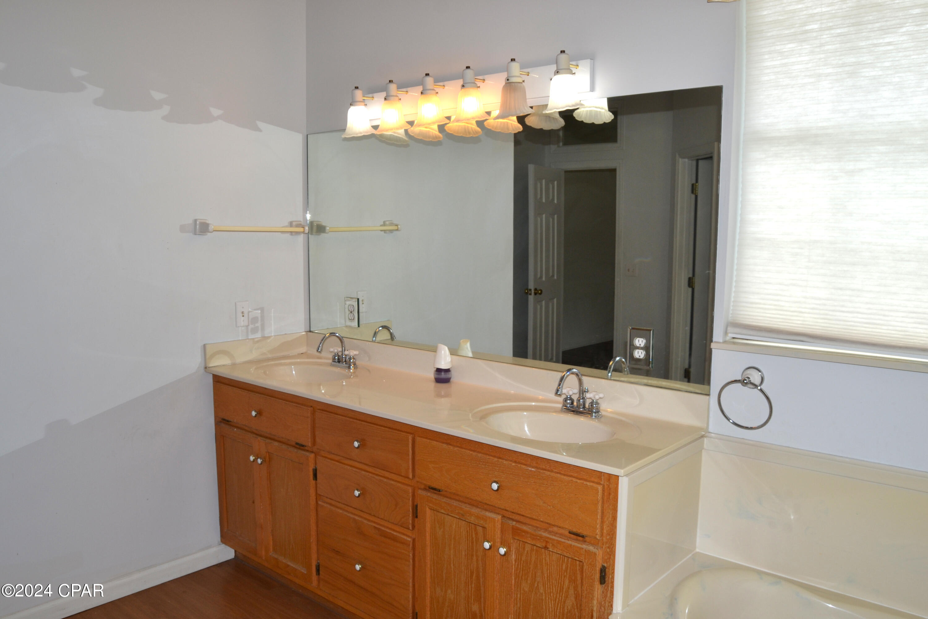 Colony Club - Residential