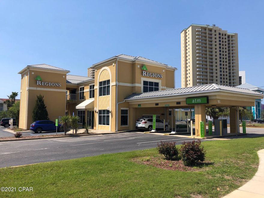 This +/-7,864sf multi-tenant Bank building is located in a high traffic, high activity area near the intersection of US Hwy 98 and Old Hwy 98 in Destin, FL.  With traffic counts pushing +52,000 trips per day, the +/-425,000sf Silver Sands Outlets and Gulf of Mexico to the south, this property is in the heart of Destin MSA activity.  With median household incomes pushing $500,000 to the south, it is an excellent location for professional office space.  Comprised of two floors, the upper floor suites are currently leased with the first floor vacant.  The building has been meticulously maintained and in very good condition.