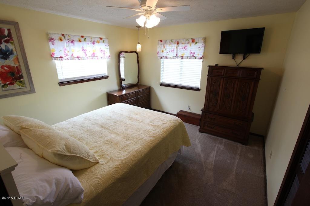 Bid-A-Wee Beach 1st - Residential Lease