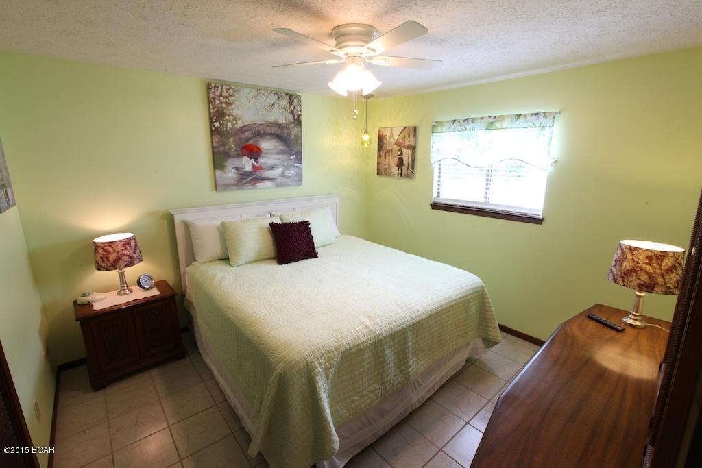 Bid-A-Wee Beach 1st - Residential Lease