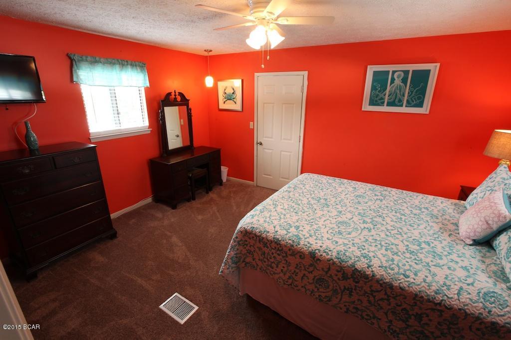 Bid-A-Wee Beach 1st - Residential Lease