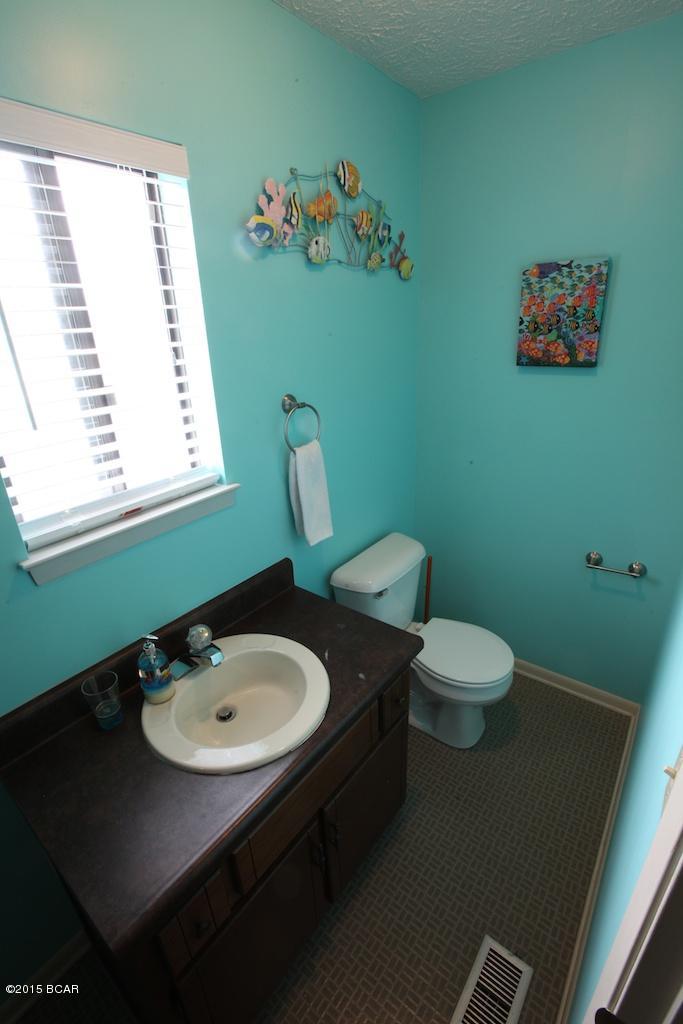 Bid-A-Wee Beach 1st - Residential Lease