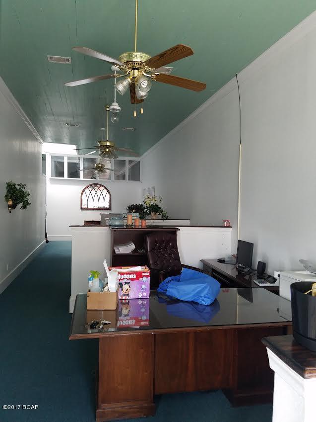 Graceville - Commercial Sale